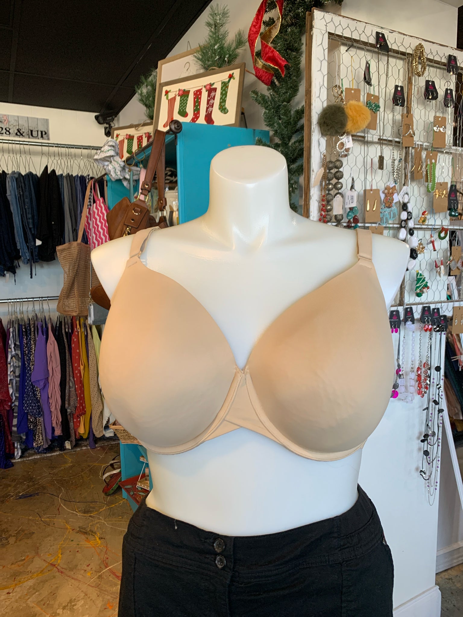 Cacique Plus Lingerie Size 42DDD Bra