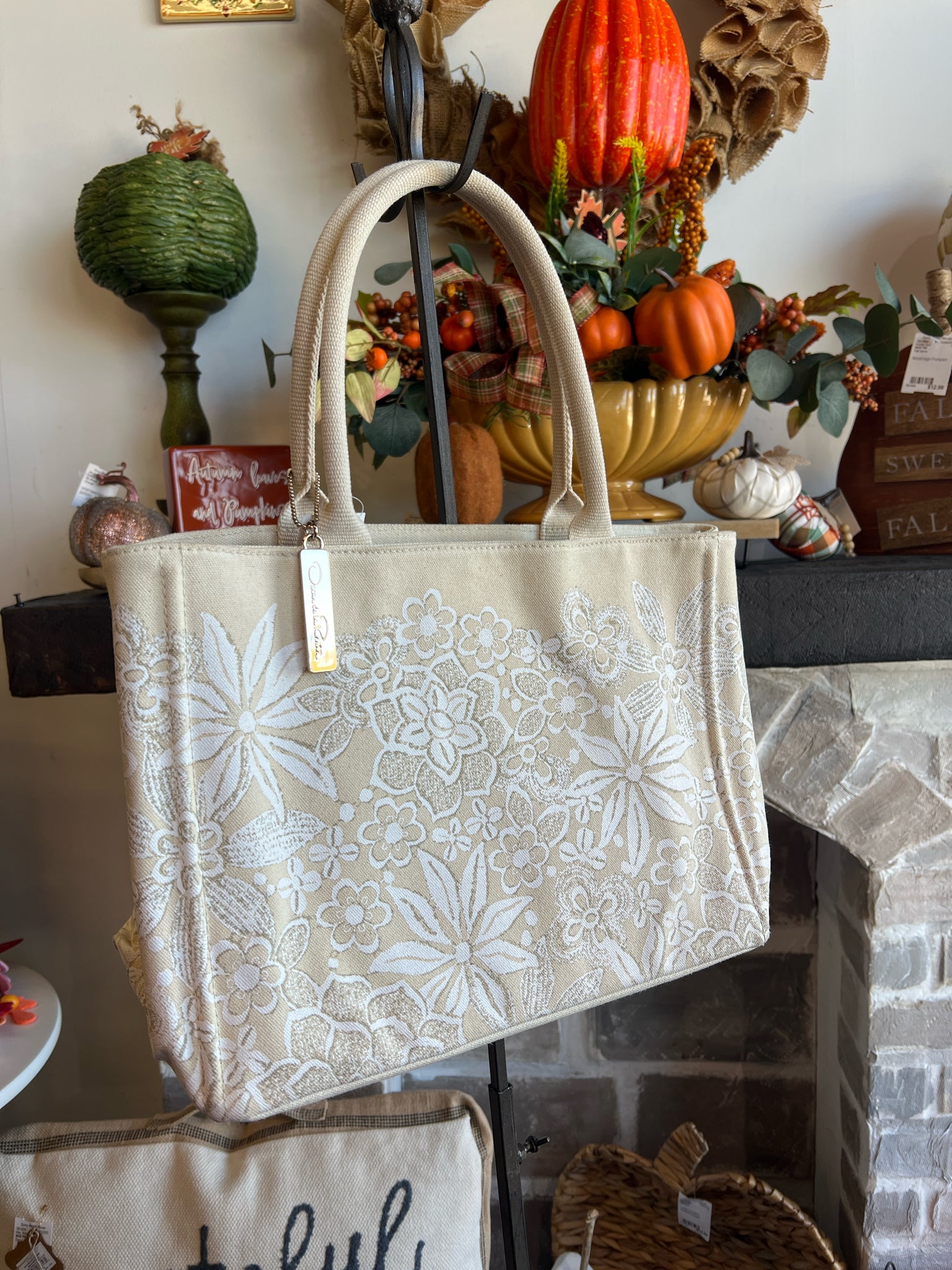 Oscardela Renta Cream Purse