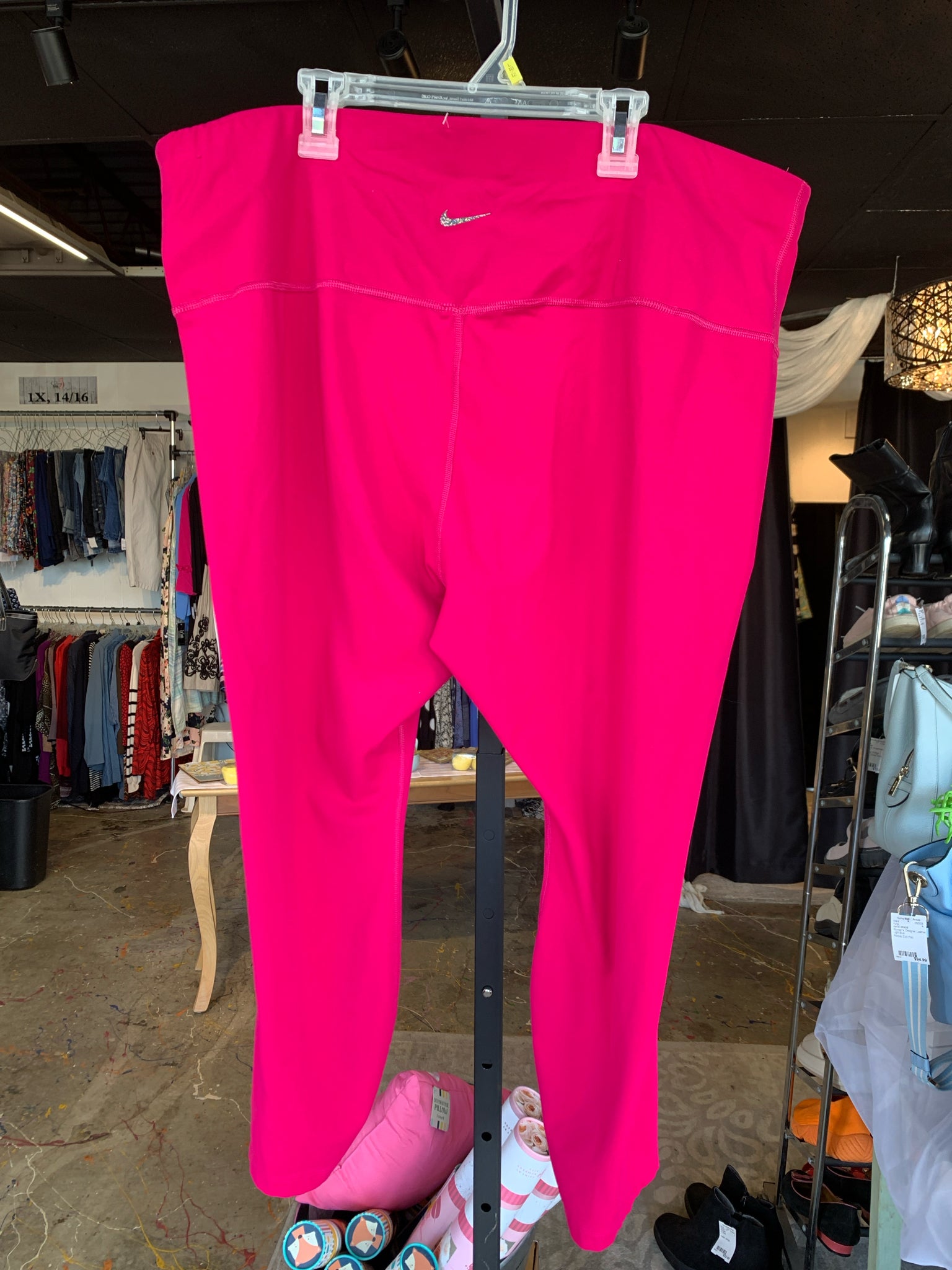 NIKE Plus Bottoms 3X ATHLETIC WEAR-WOMEN'S