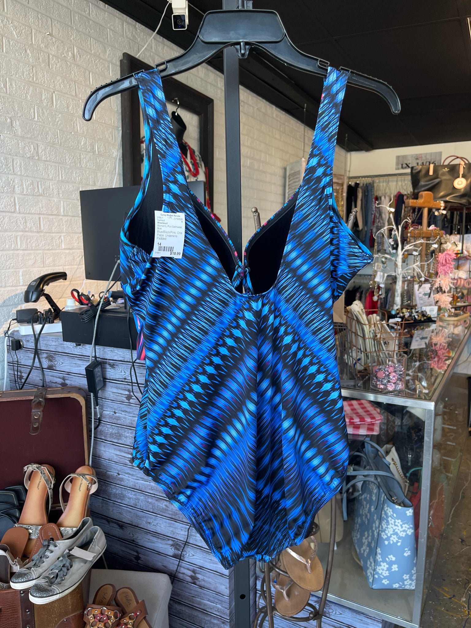 Miraclesuit Plus Swimwear Size 14 Swimsuit