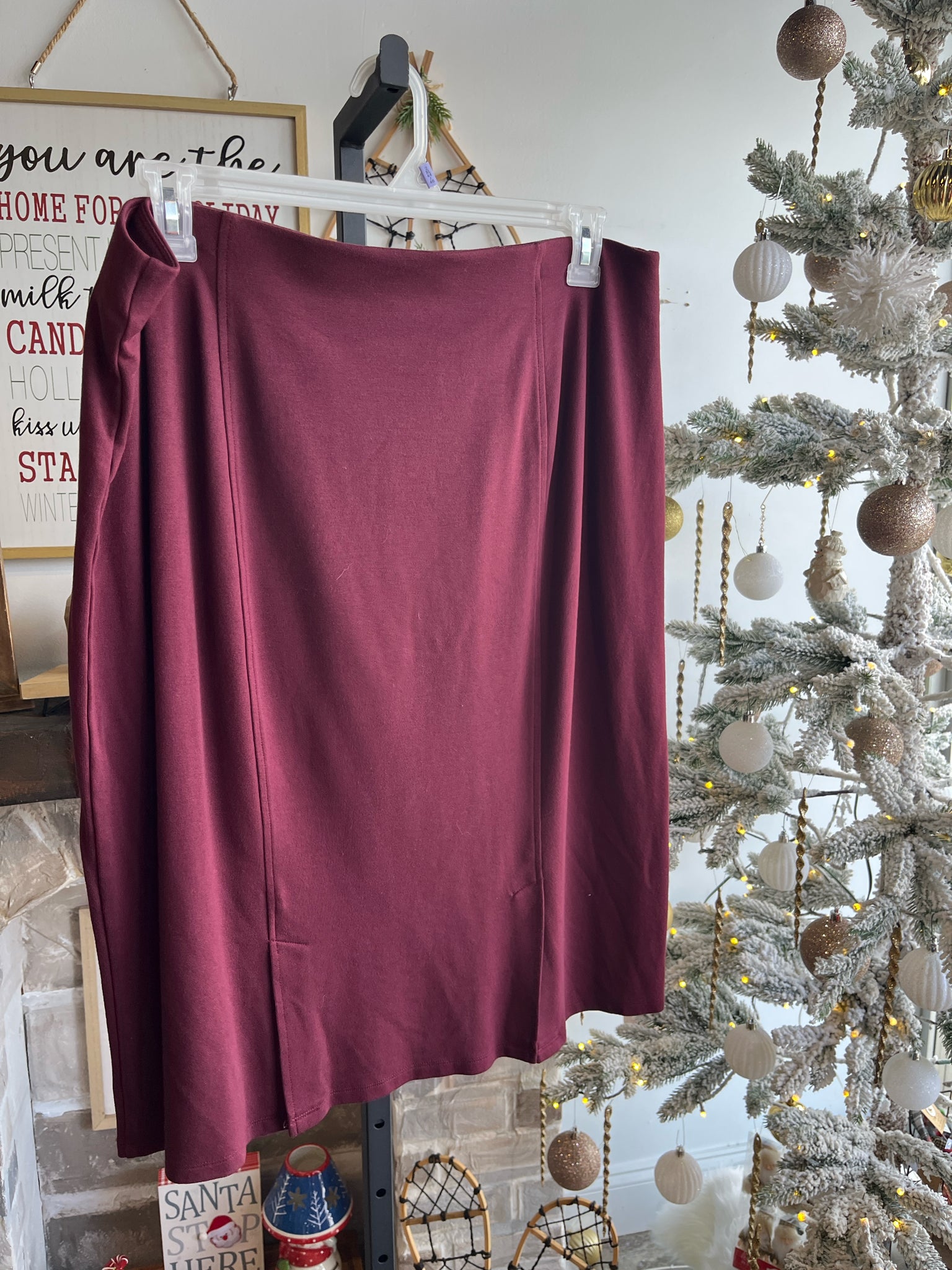 EST 1946 Plus Bottoms Size 18/20 Skirt