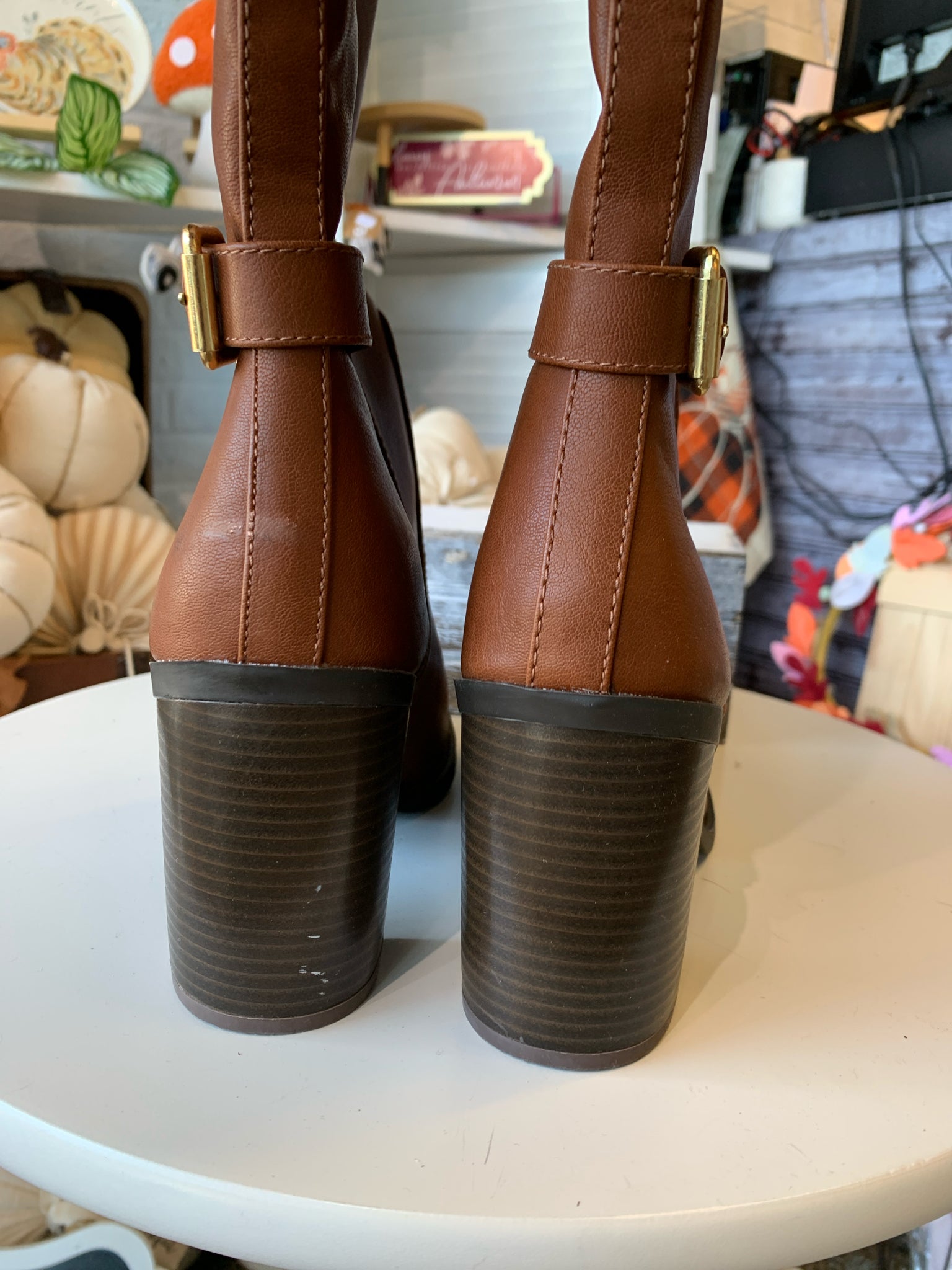 LAUREN CONRAD Shoes/Footwear 10m Shoes