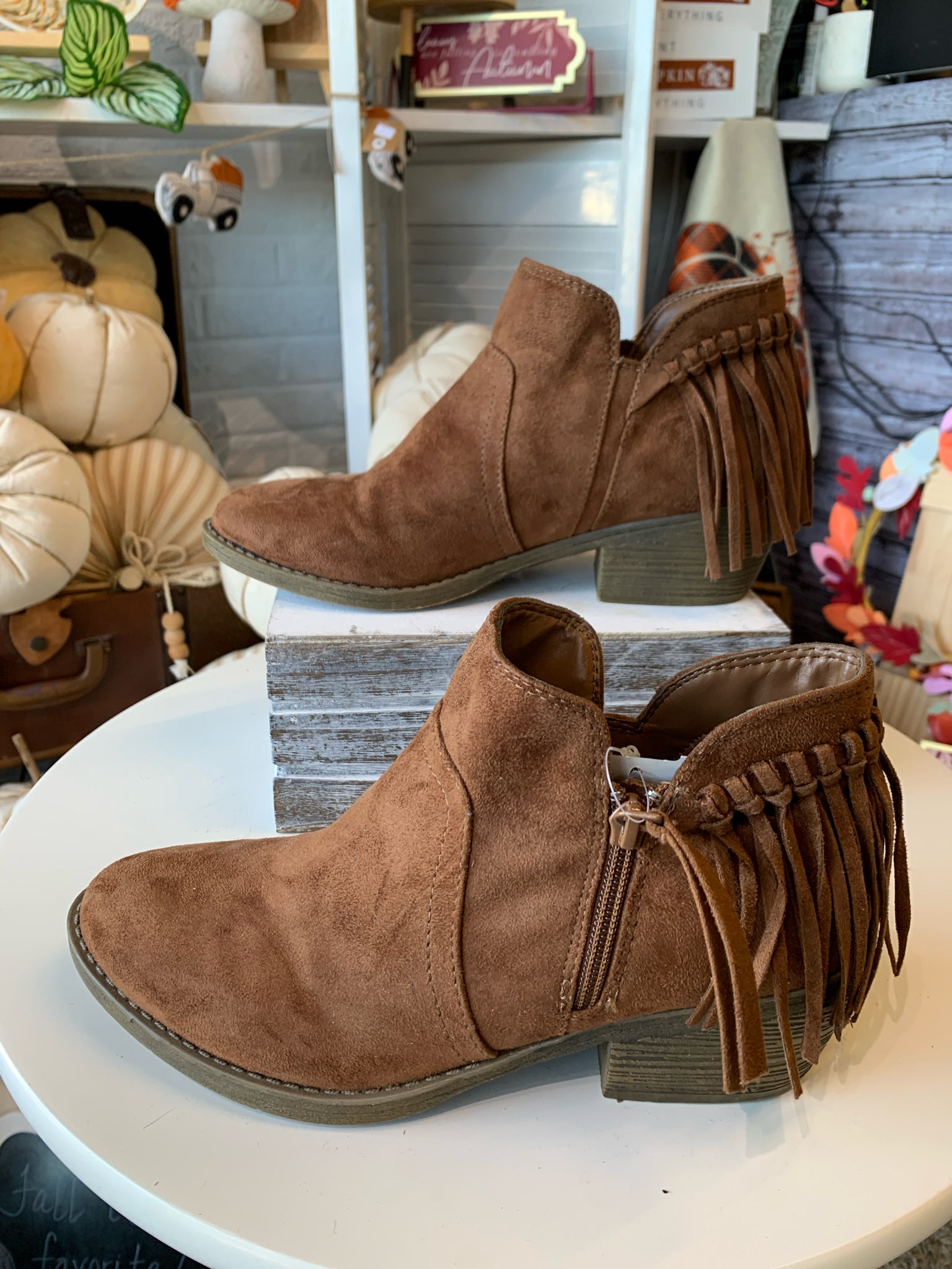 Arizona Shoes/Footwear 8m Shoes