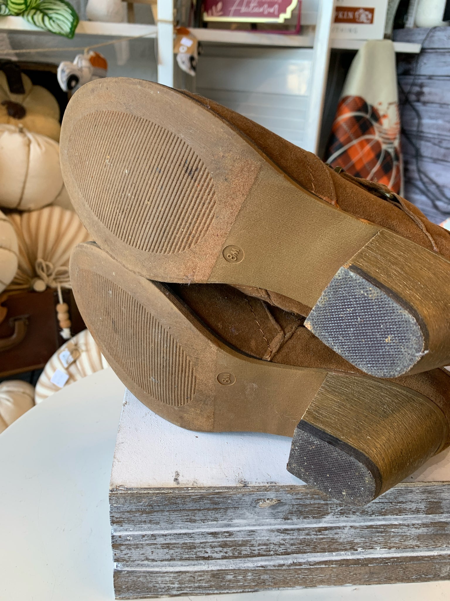 Chelsea Moreland Shoes/Footwear 8m Shoes