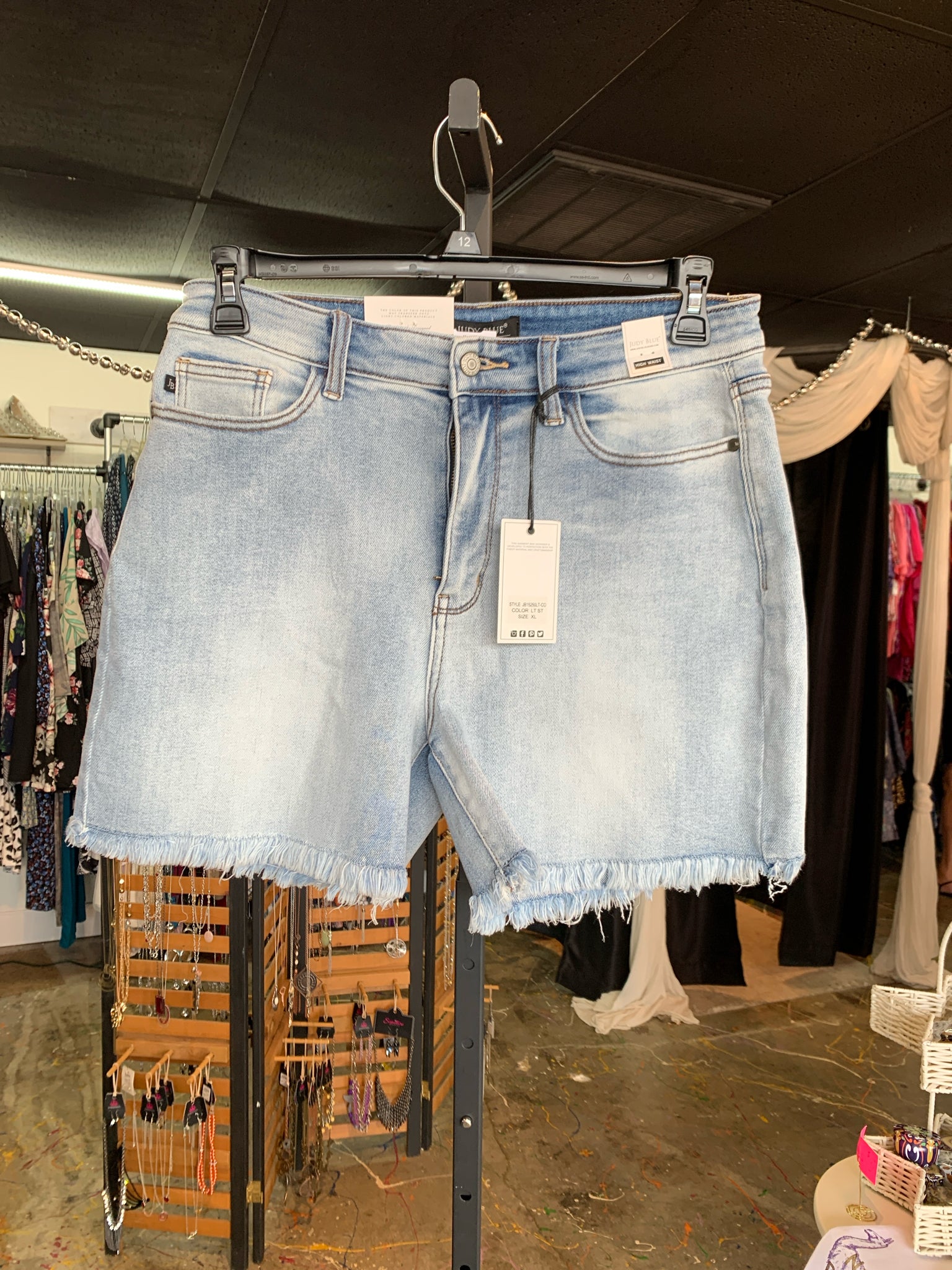 JUDY BLUE Womens Bottoms Size XL Shorts
