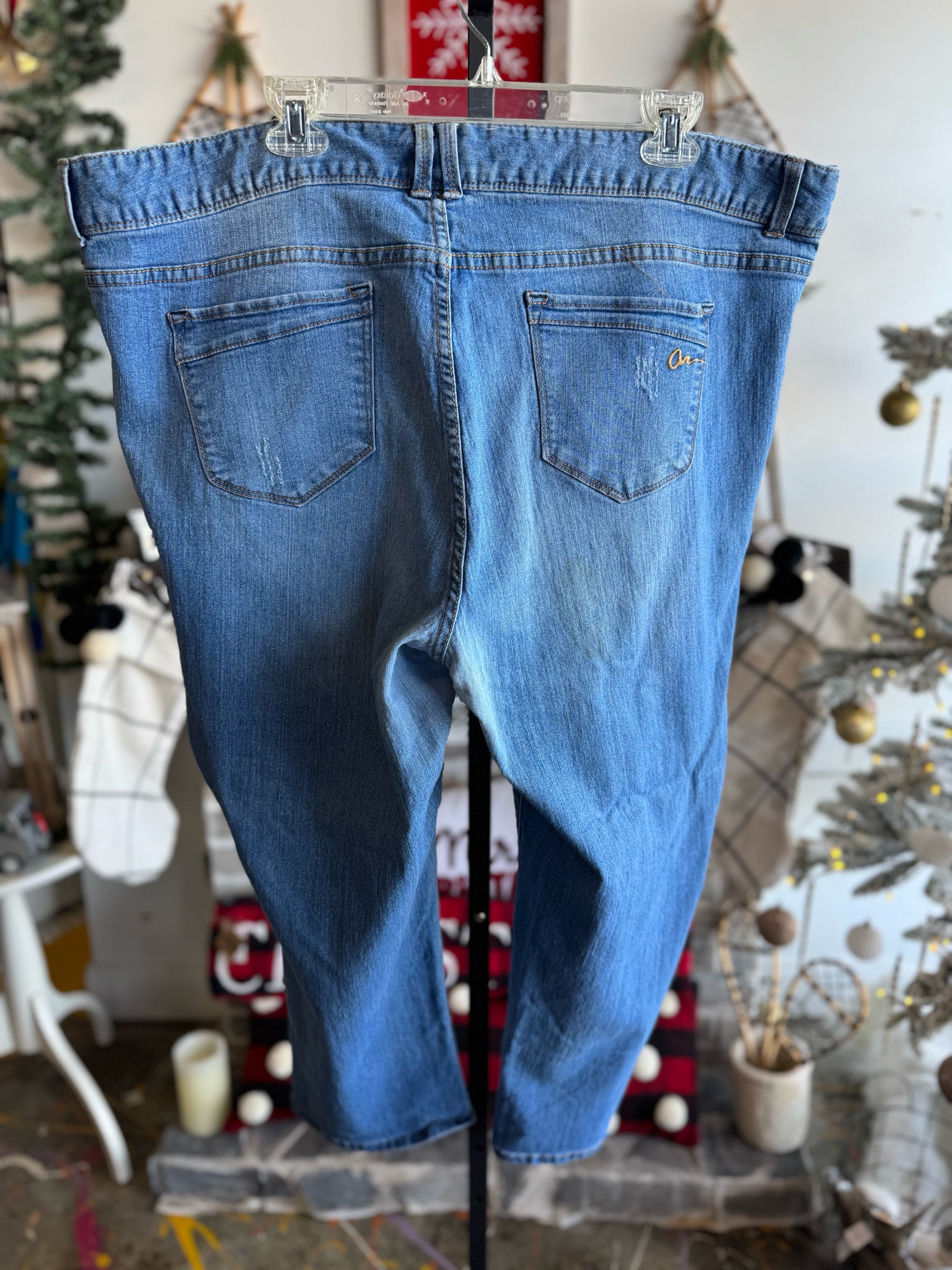 American Rag Plus Bottoms Size 22W Jeans