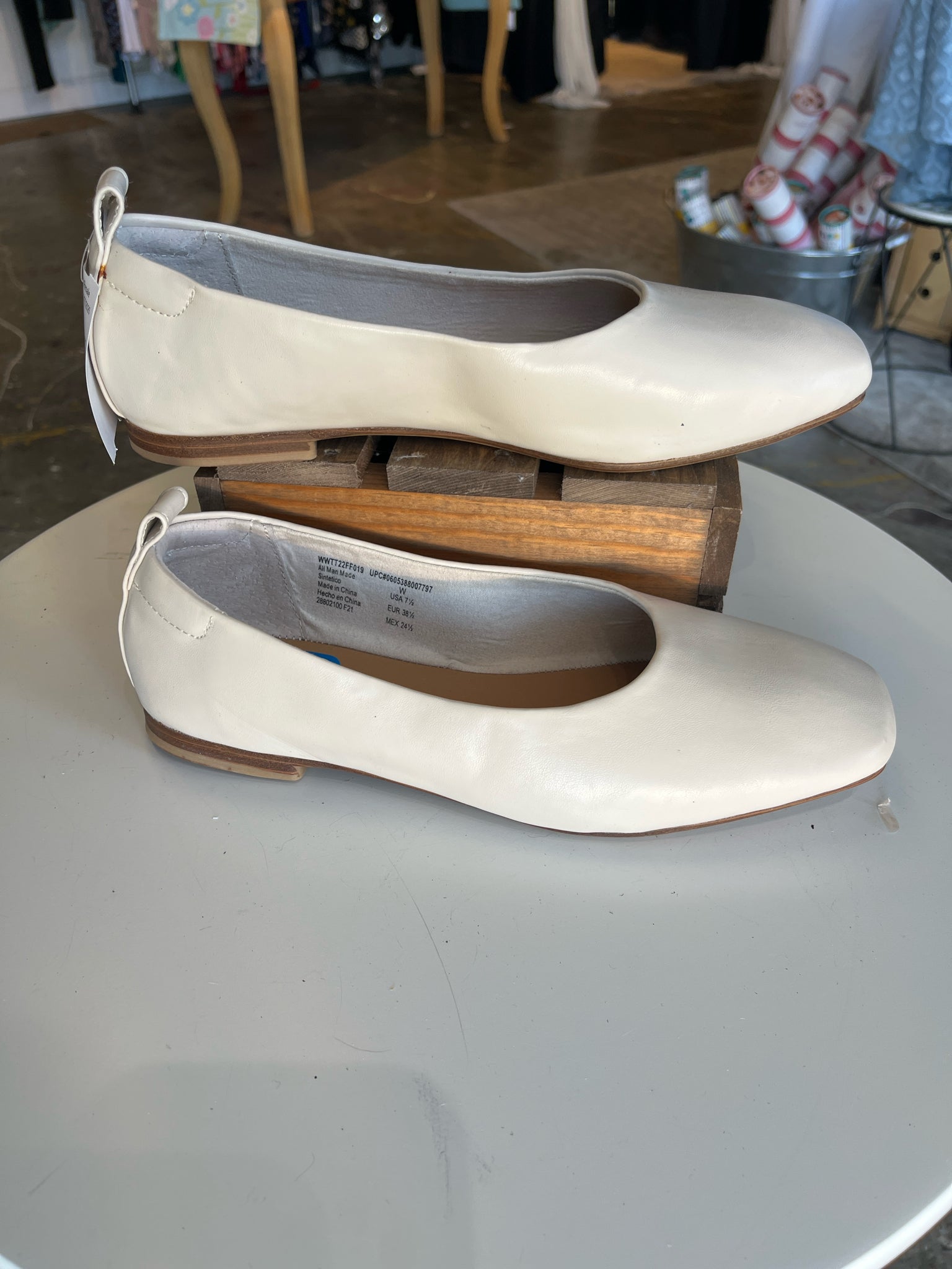 Time & True Shoes/Footwear 7.5 Shoes