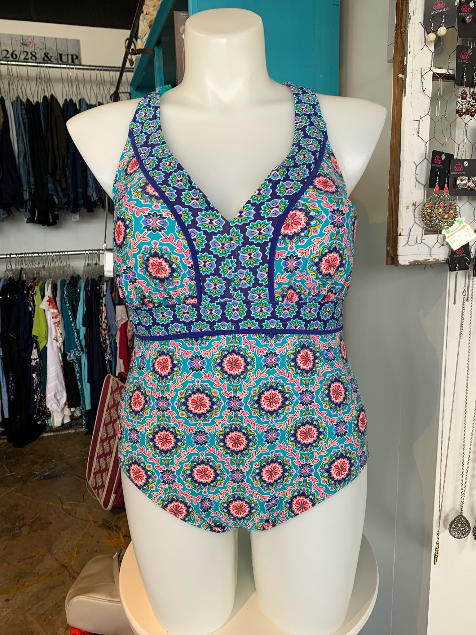 Catalina Plus Swimwear Size 16W Swimsuit