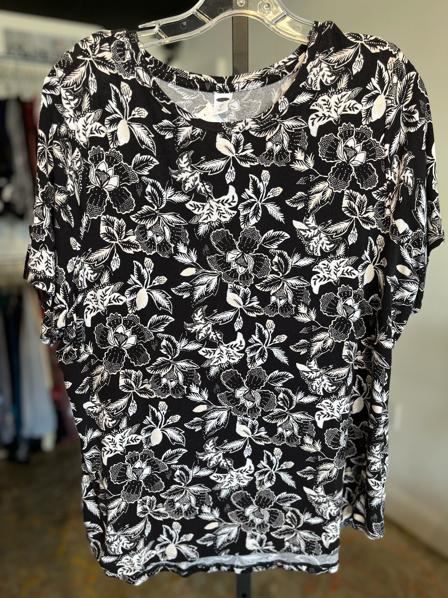 Size XL Old Navy Shirt