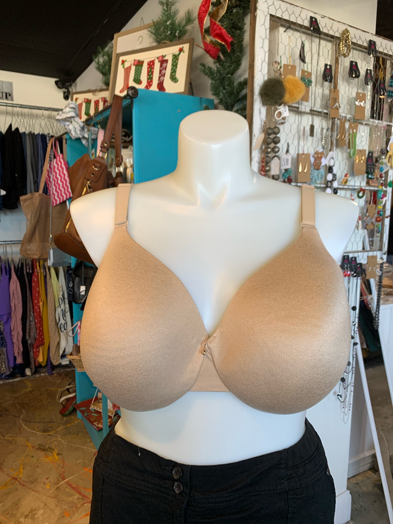 Cacique Plus Lingerie Size 42DDD Bra