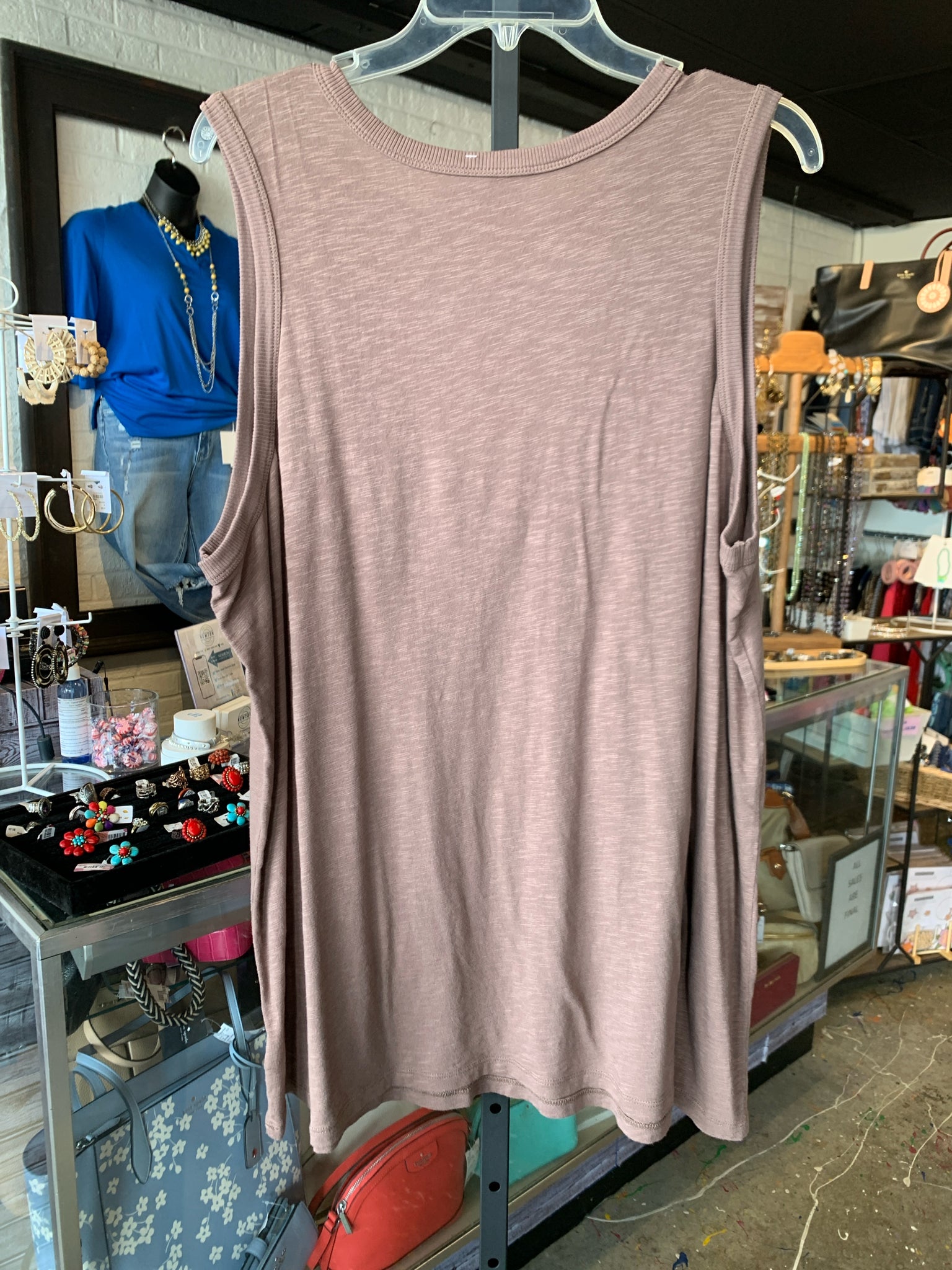 torrid Plus Tops Size 4 Tank Top