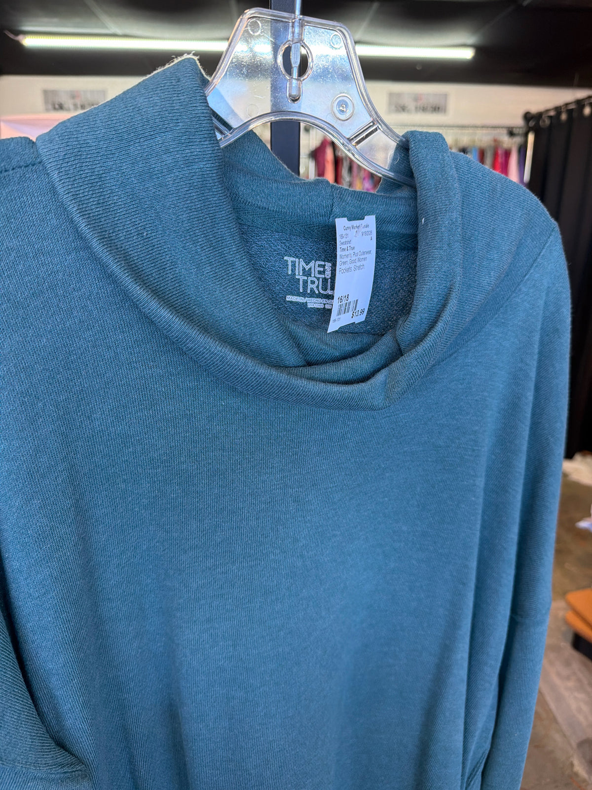Time & True Plus Outerwear Size 16/18 Sweatshirt