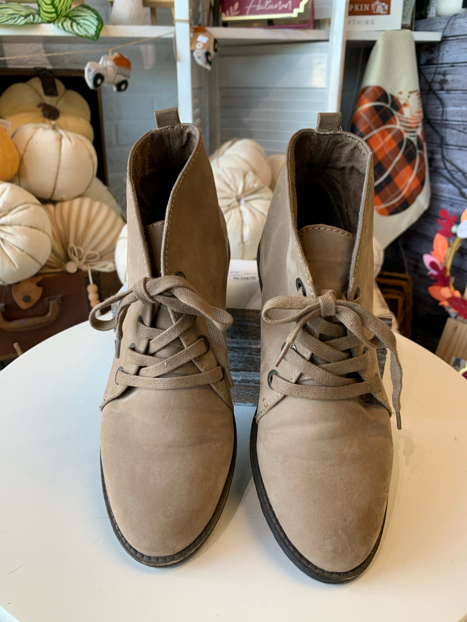 BlowFish Shoes/Footwear 8 Shoes