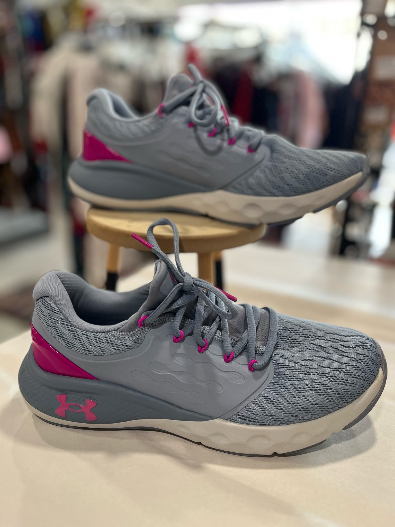 9 UNDER ARMOUR SHOES