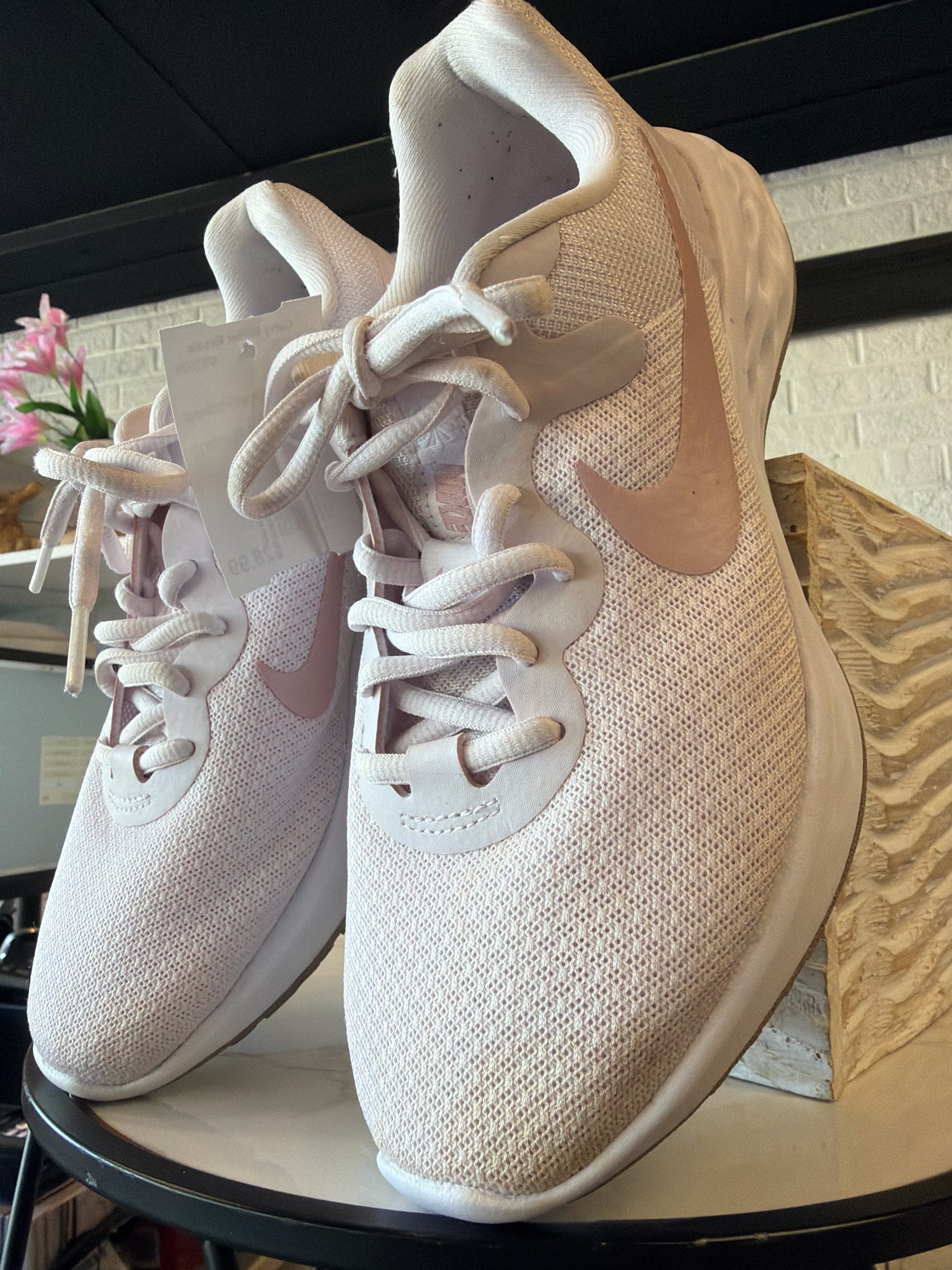 NIKE Shoes/Footwear 7 Shoes