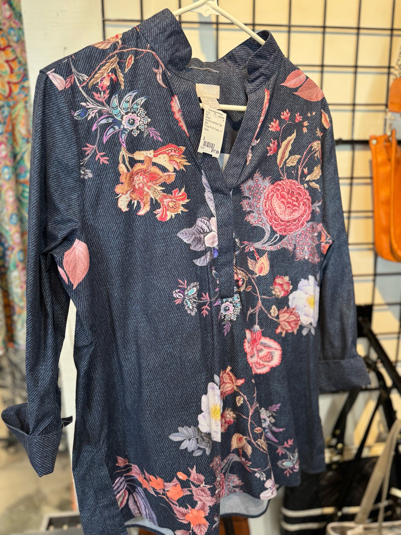Chicos Womens Tops Size 2 Shirt