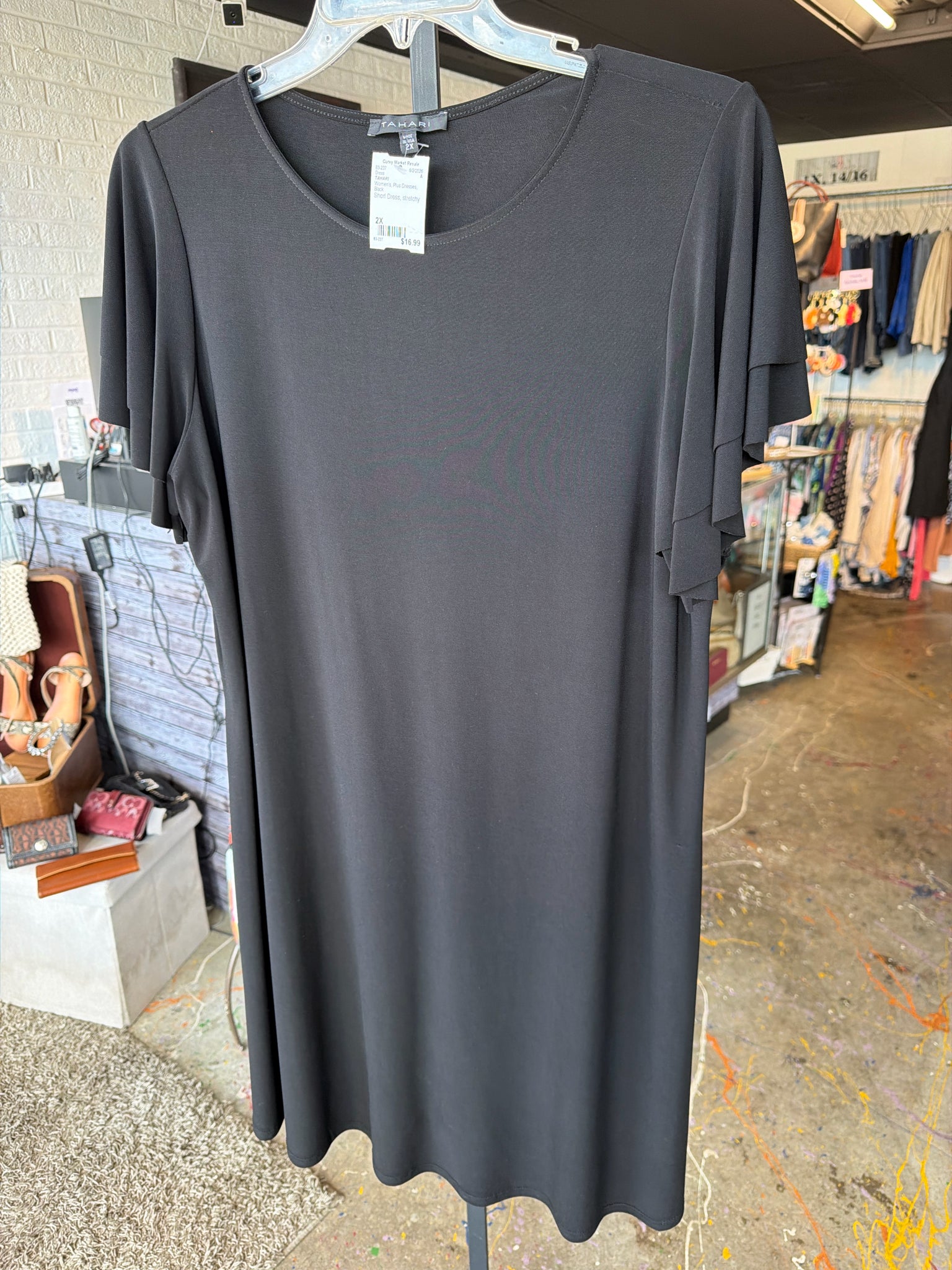 TAHARI Plus Dresses Size 2X Dress
