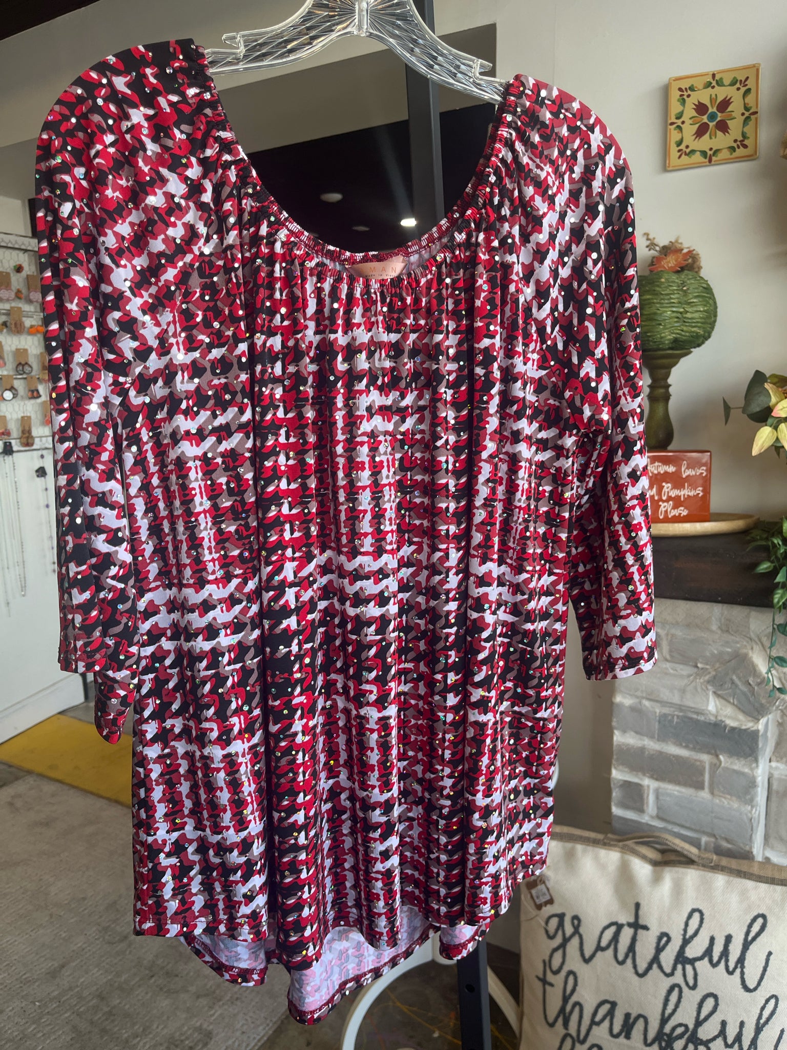 Amana Womens Tops Size XL Blouse