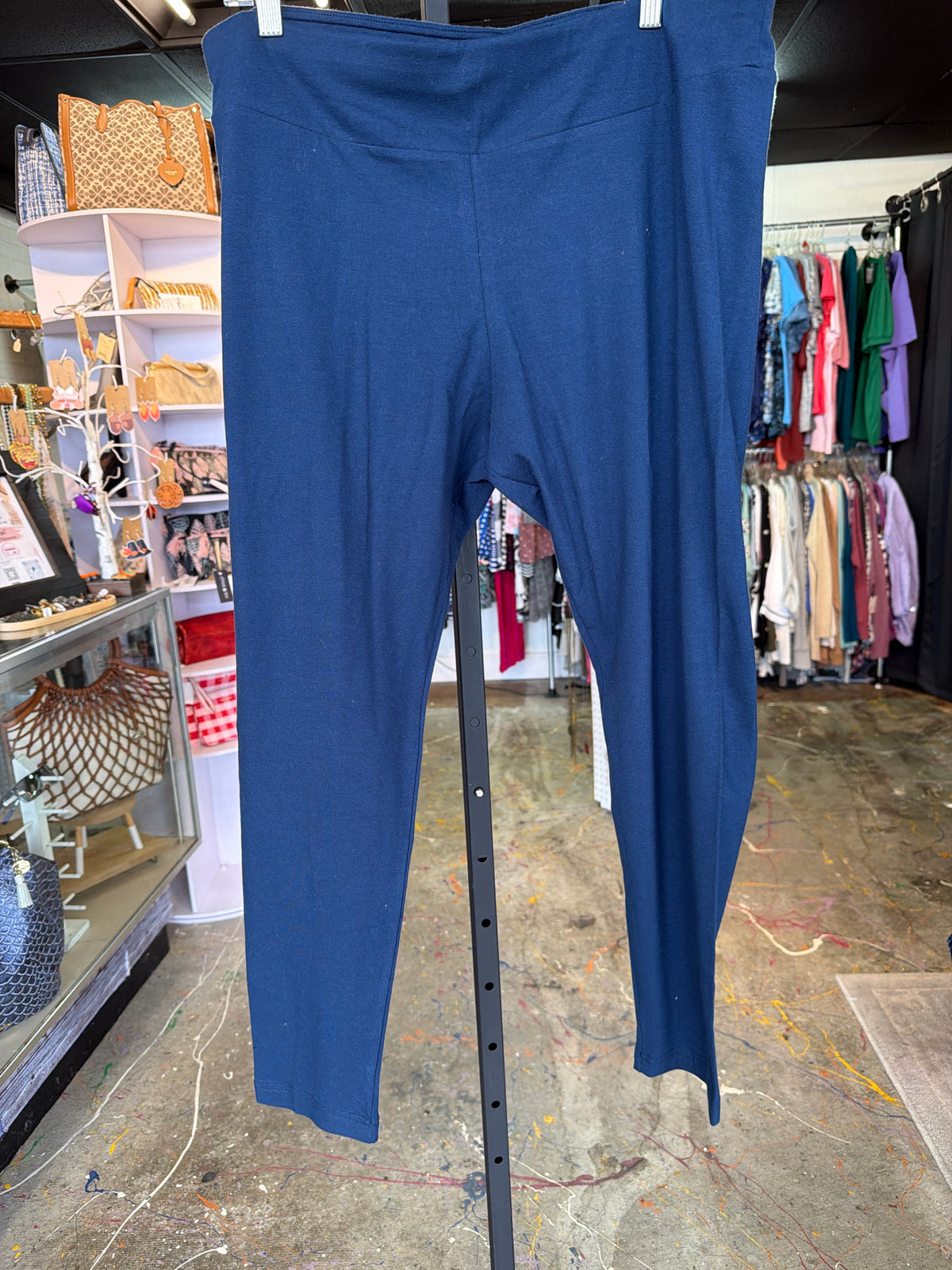 Time & True Plus Bottoms Size 22 Pants