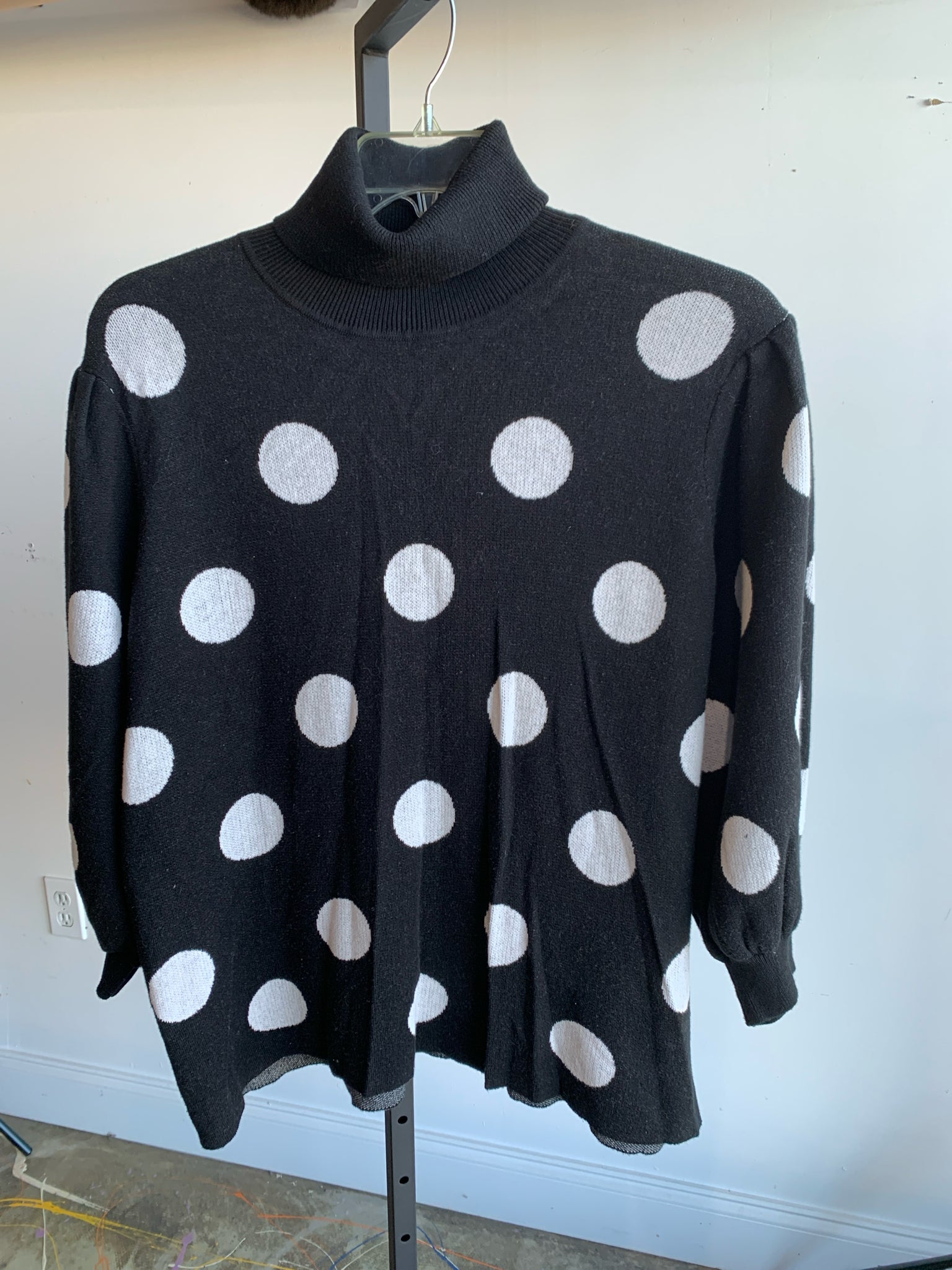 EST 1946 Plus Tops Size 18/20 Sweater