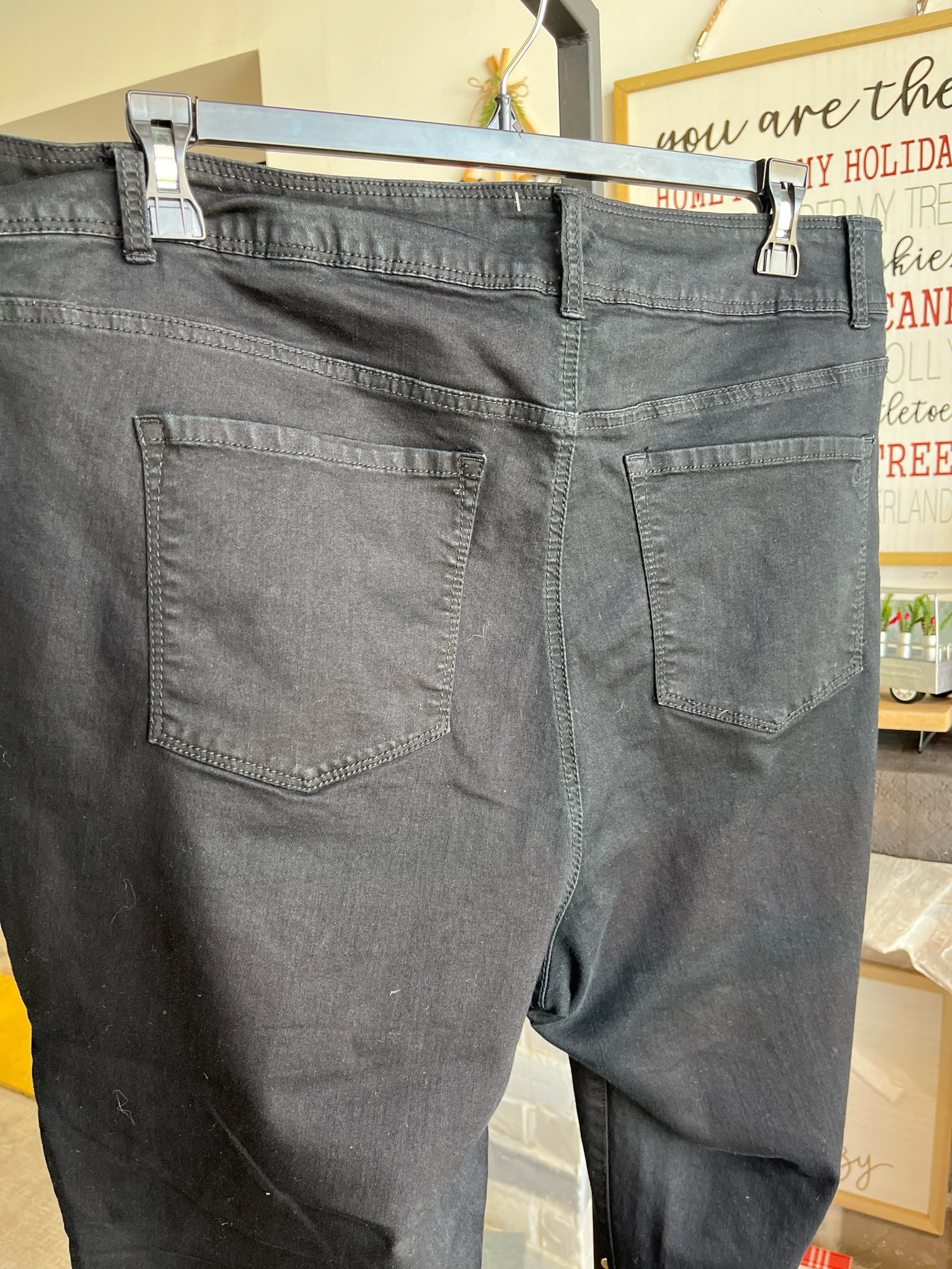 American Rag Plus Bottoms Size 24W Jeans