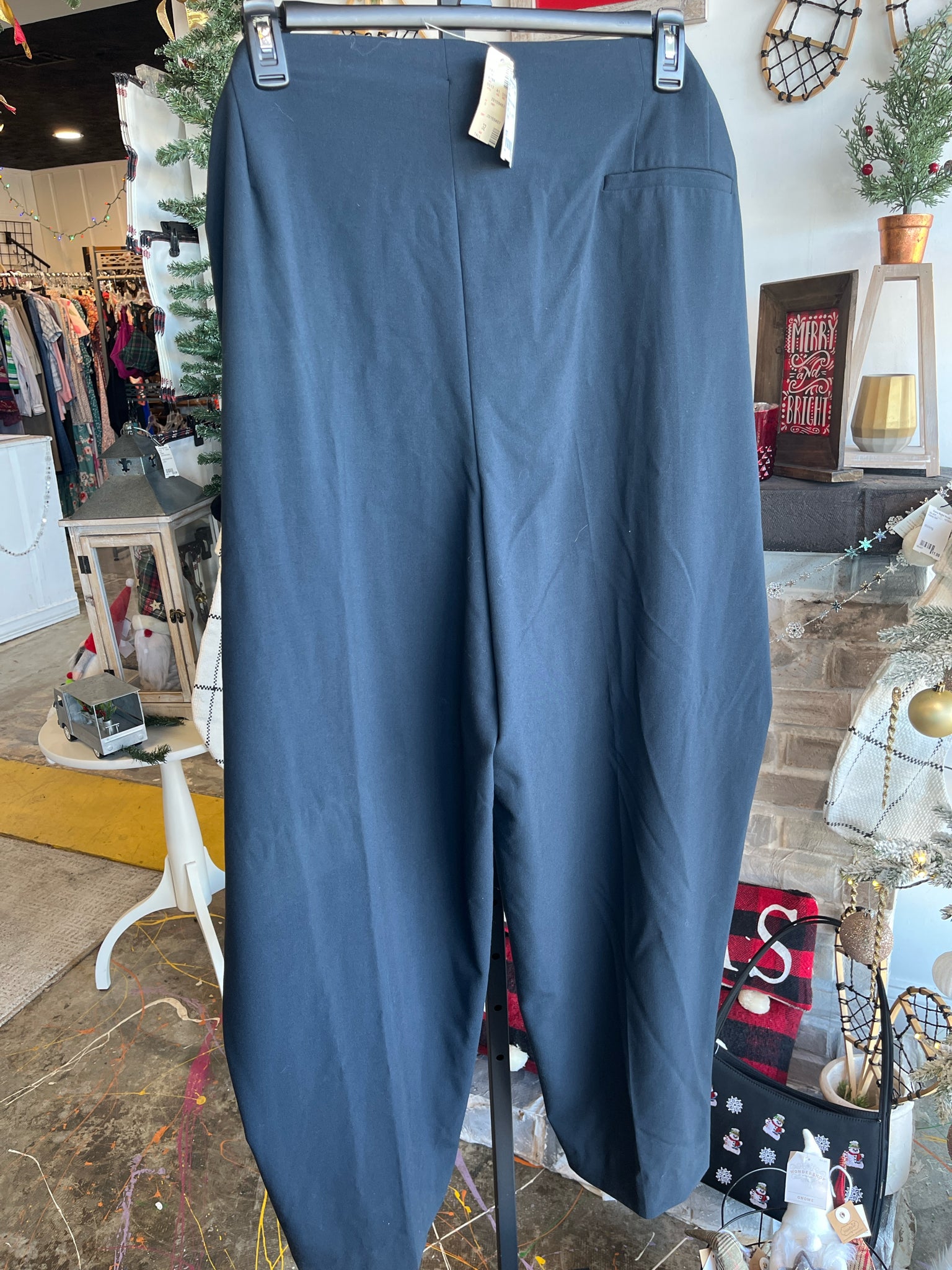 Avenue Plus Bottoms Size 32T Pants