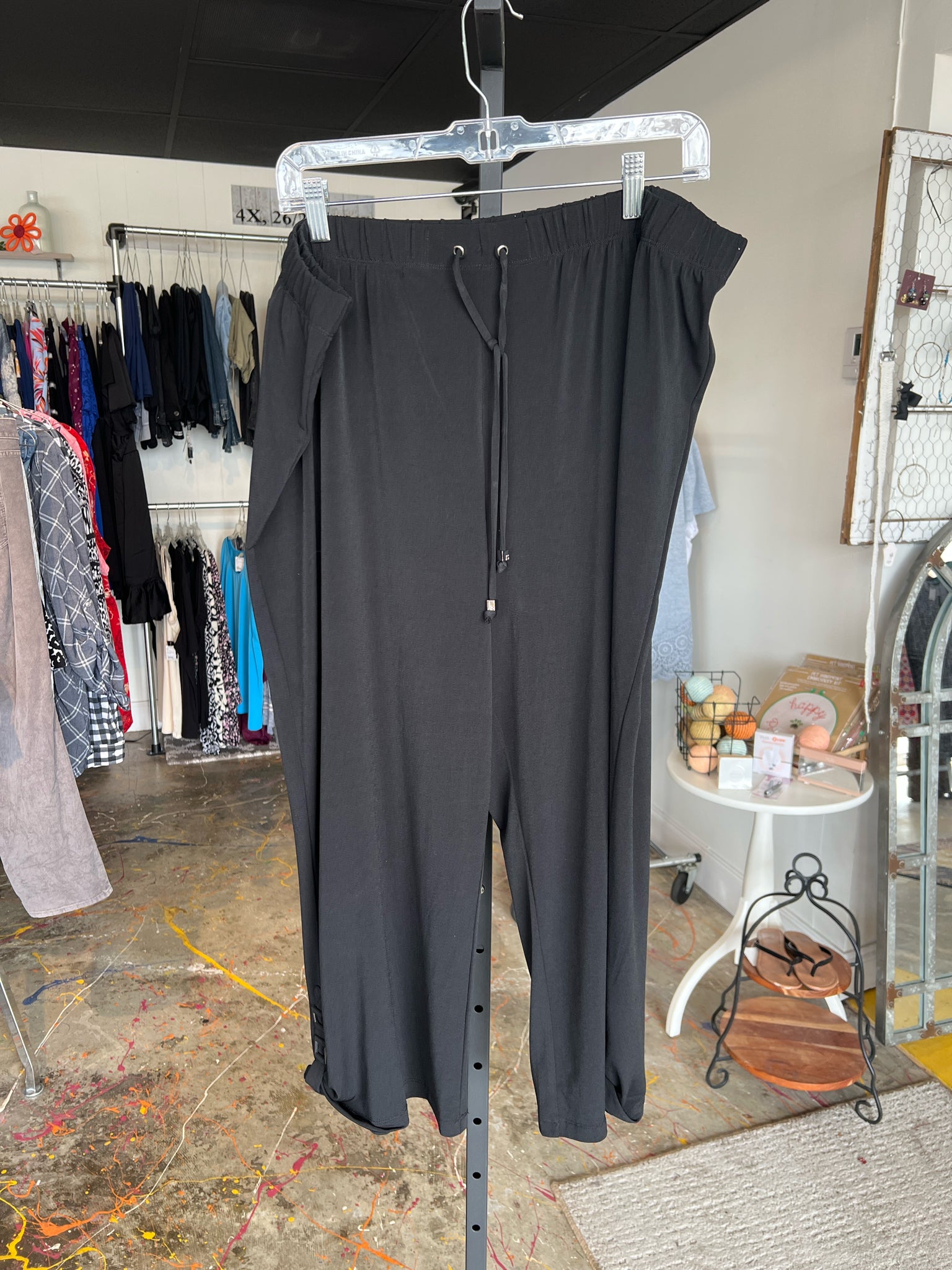 JACLYN SMITH Plus Bottoms Size 1X Pants