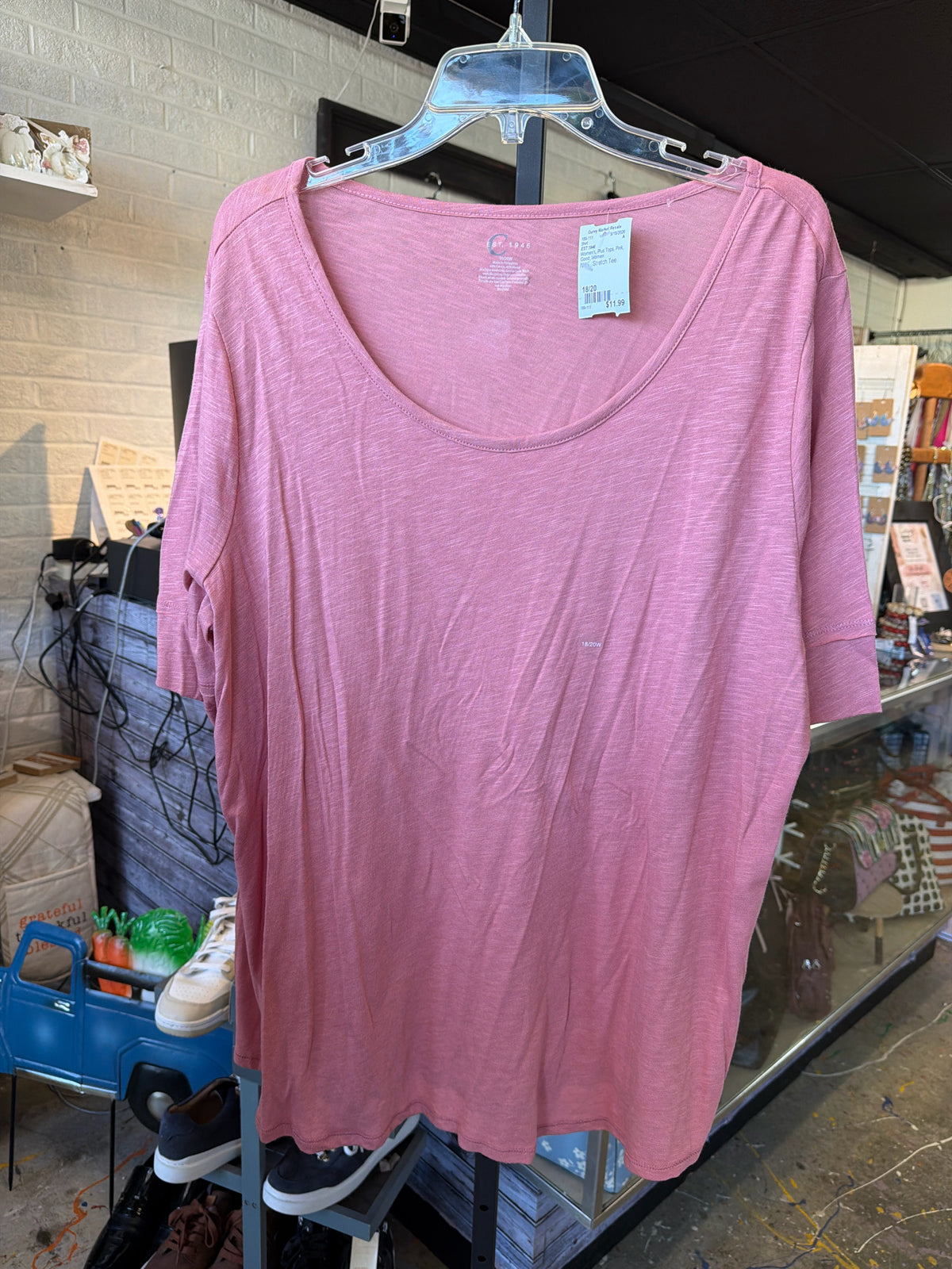 EST 1946 Plus Tops Size 18/20 Shirt