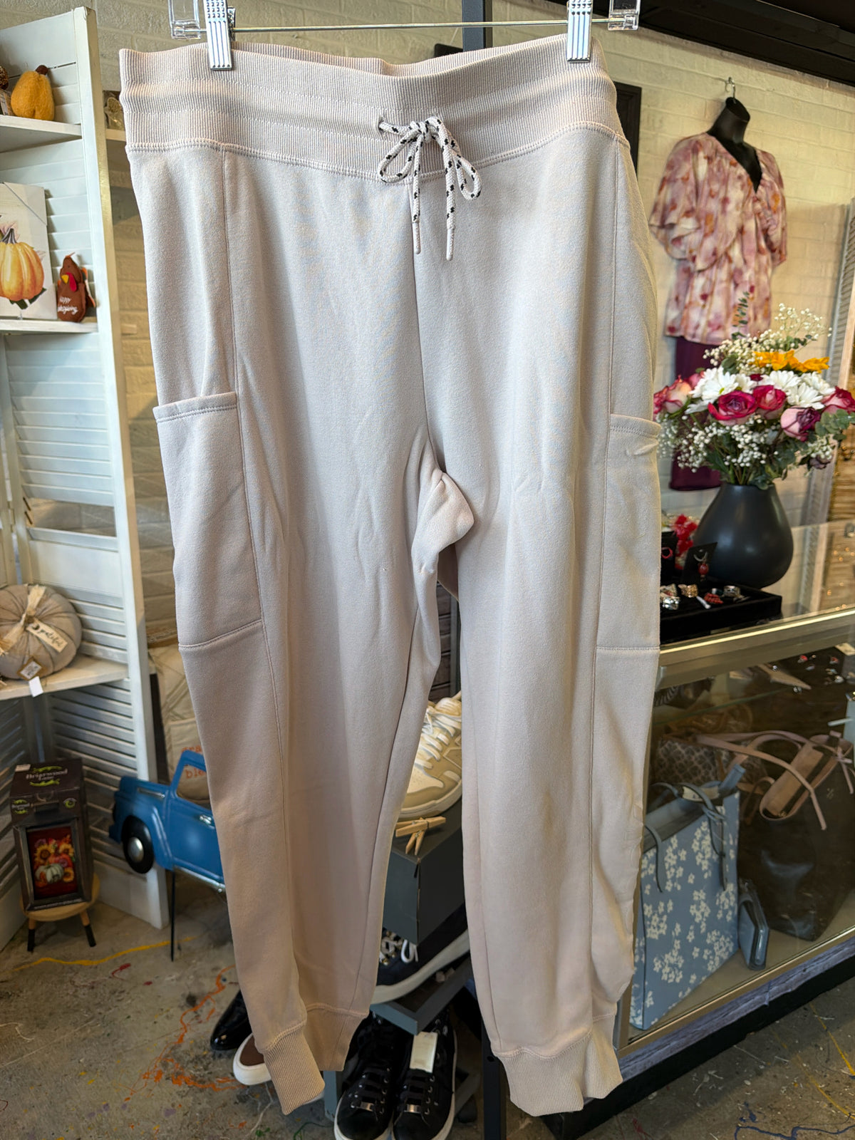 REEBOK Plus Bottoms Size XL Pants