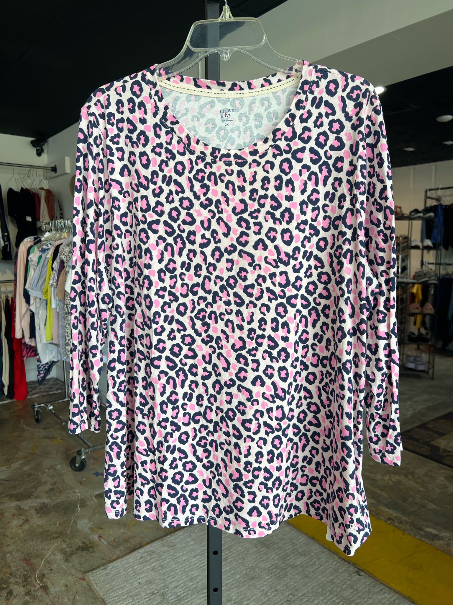 Crown & Ivy Plus Tops Size 2X Shirt