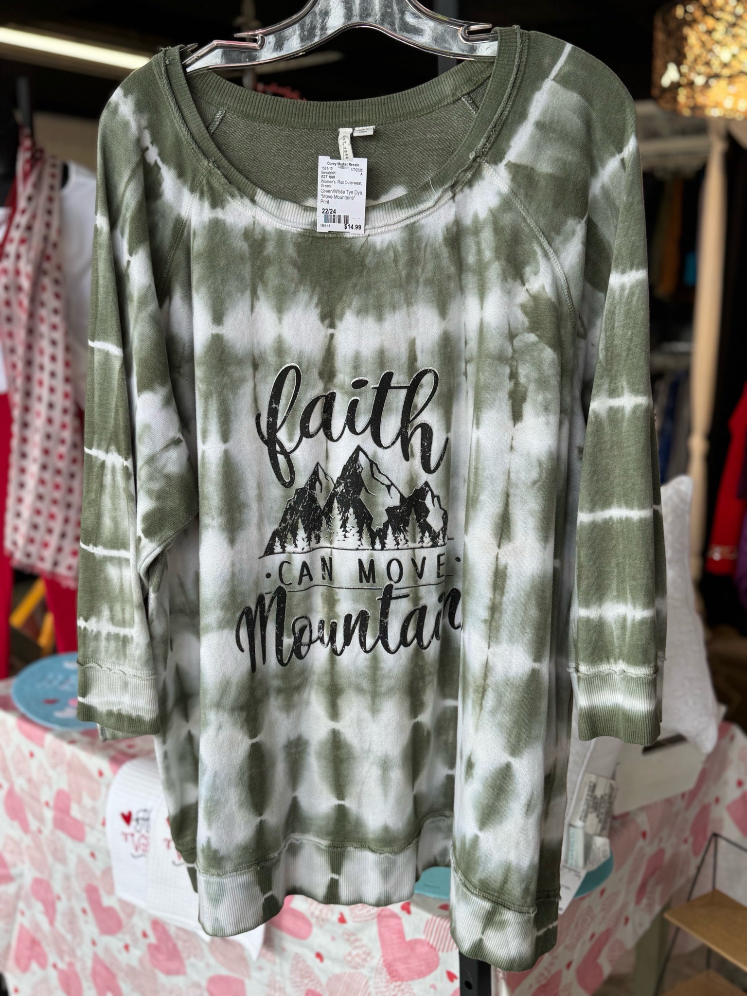 EST 1946 Plus Outerwear Size 22/24 Sweatshirt