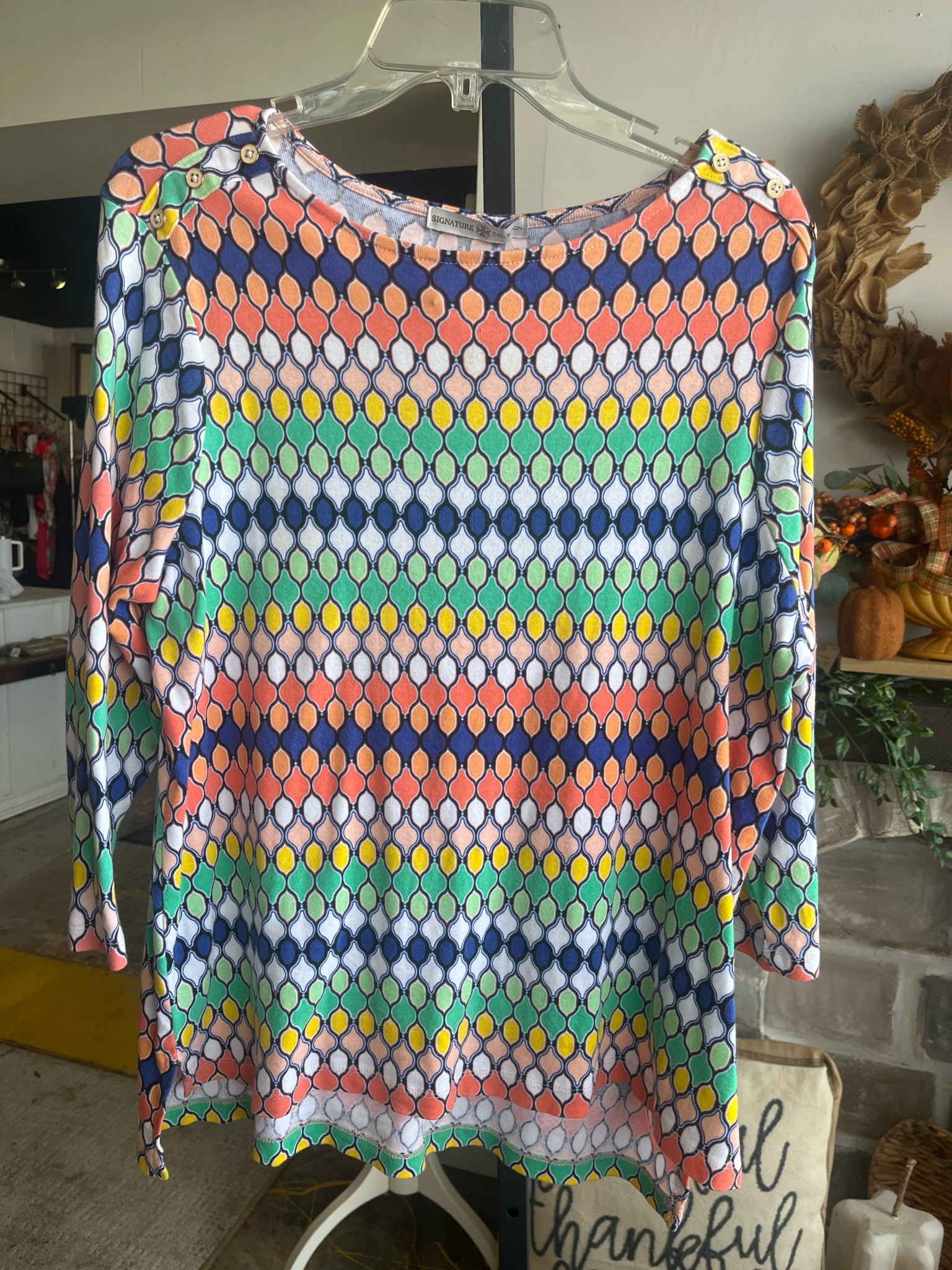 SIGNATURE Plus Tops Size 18/20 Shirt