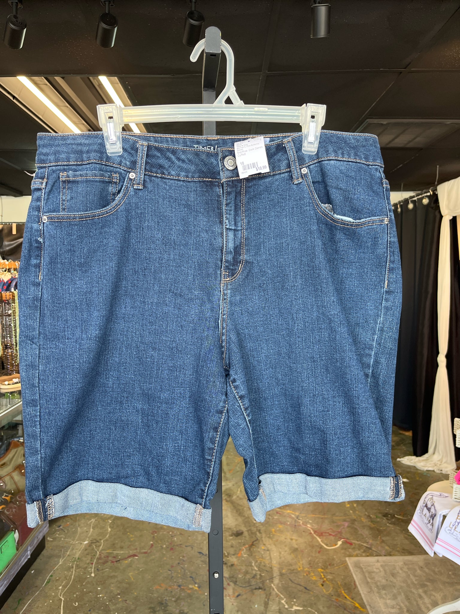 Time & True Plus Bottoms Size 18 Shorts