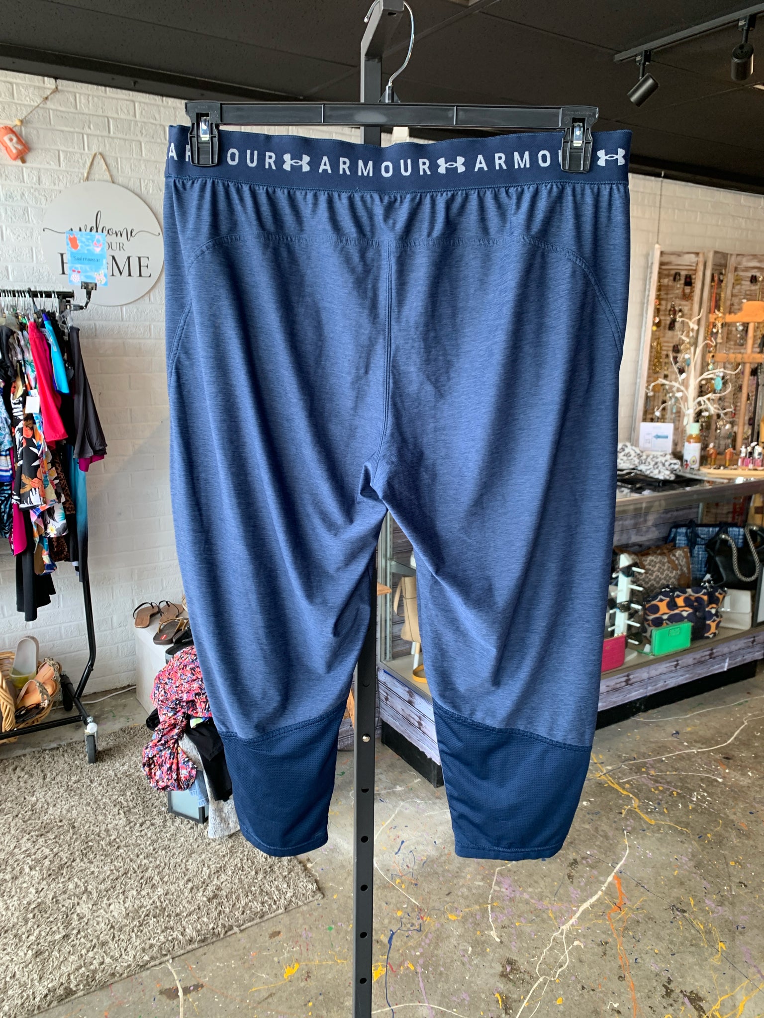 UNDER ARMOUR Womens Bottoms XXL ATHLETIC WEAR-WOMEN'S