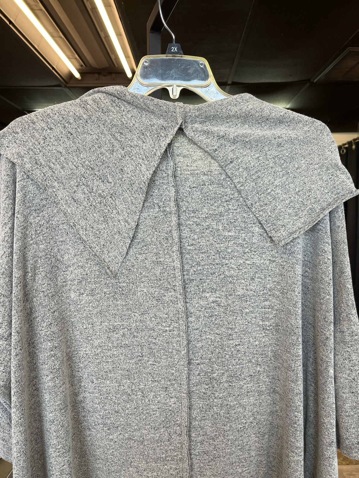 EASEL Womens Tops Size L Sweater