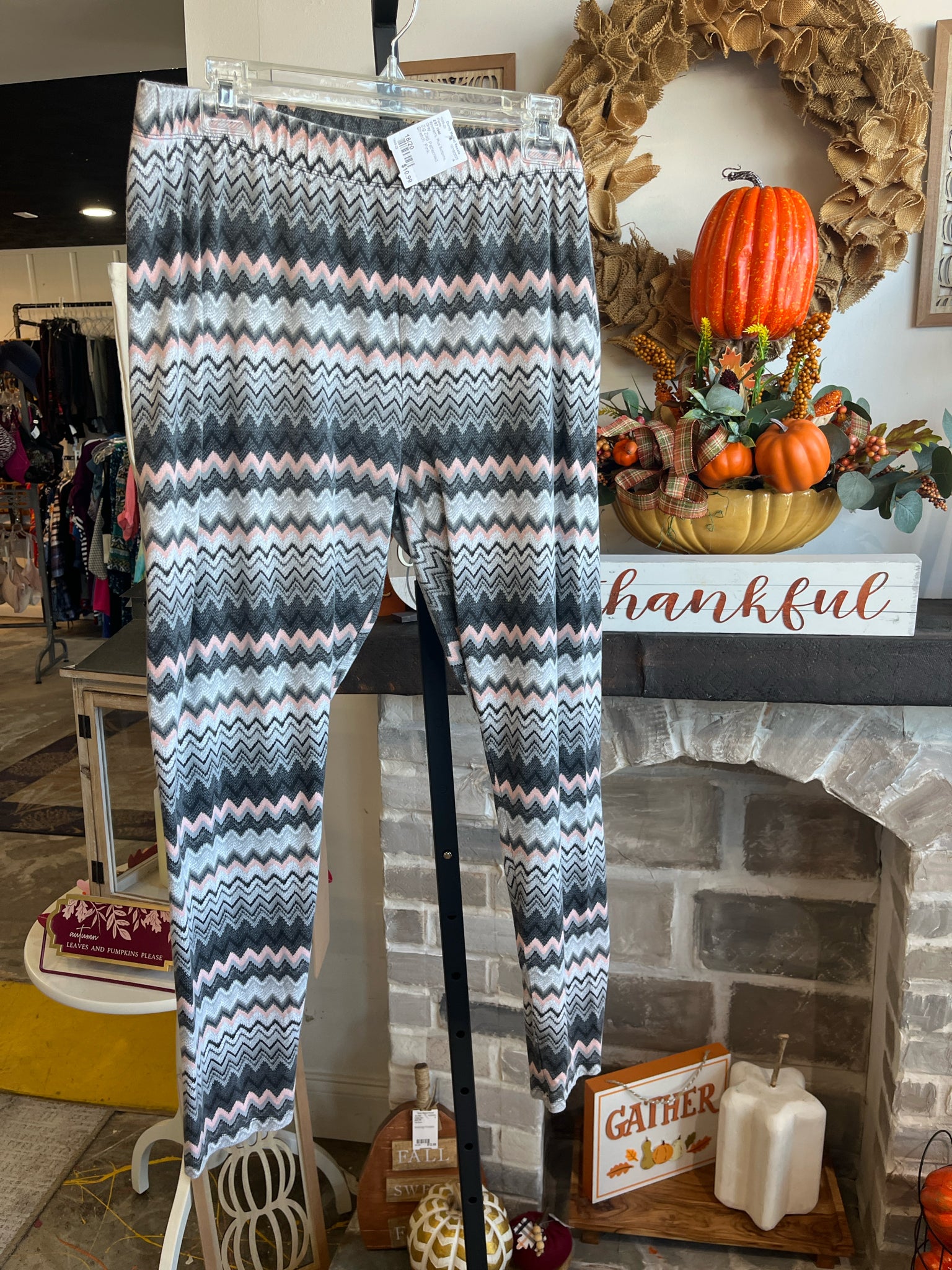 EST 1946 Plus Bottoms Size 18/20 Pants