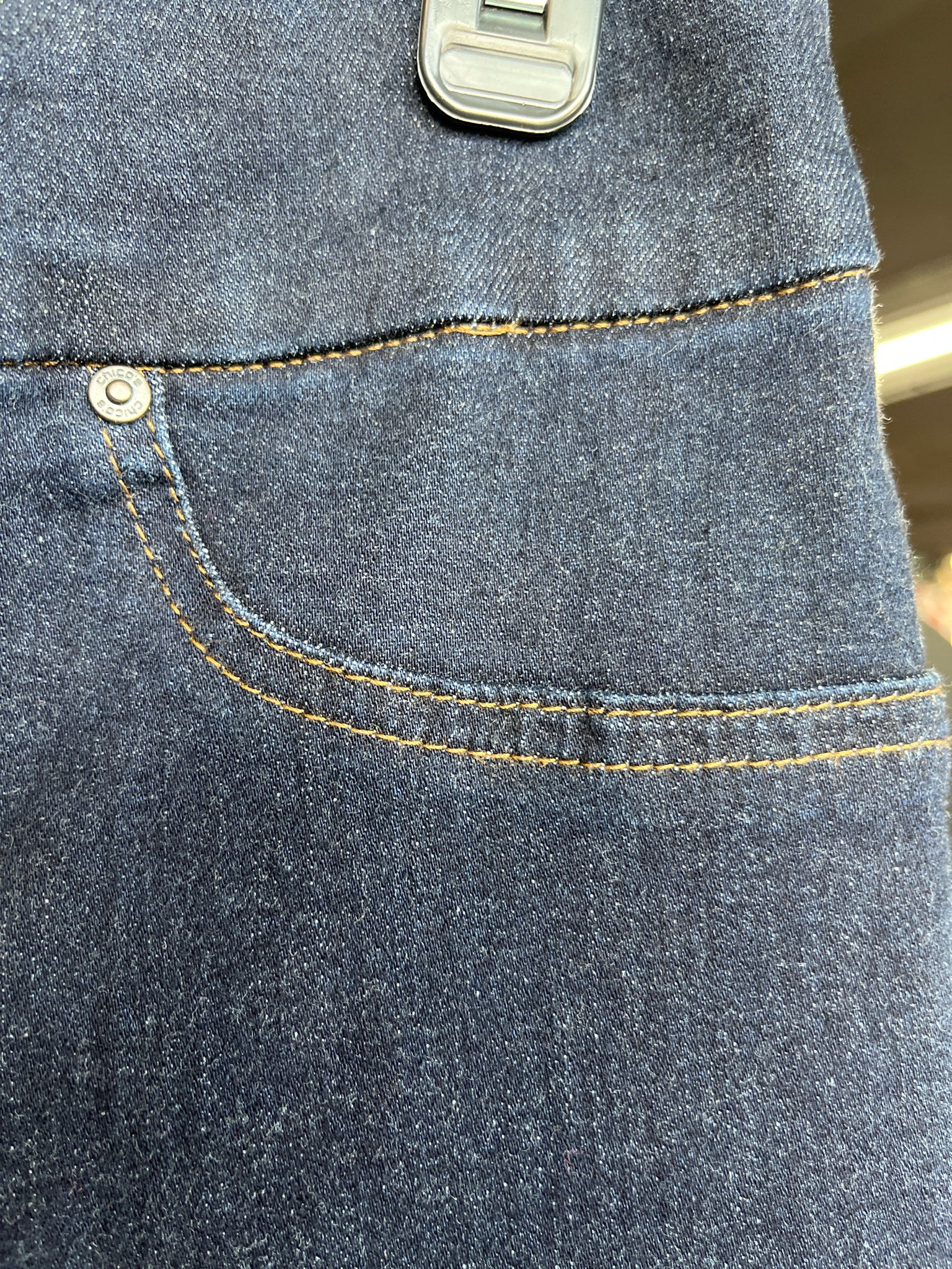 Chicos Womens Bottoms Size 1R Jeans