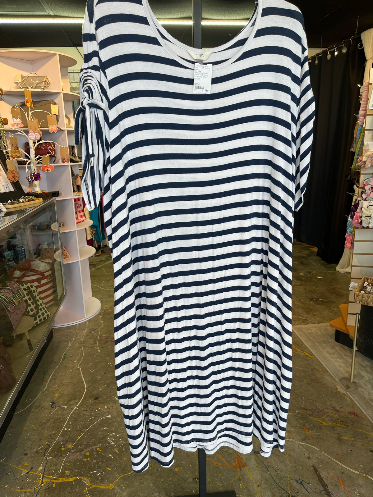 Terra & Sky Plus Dresses Size 32/34 Dress