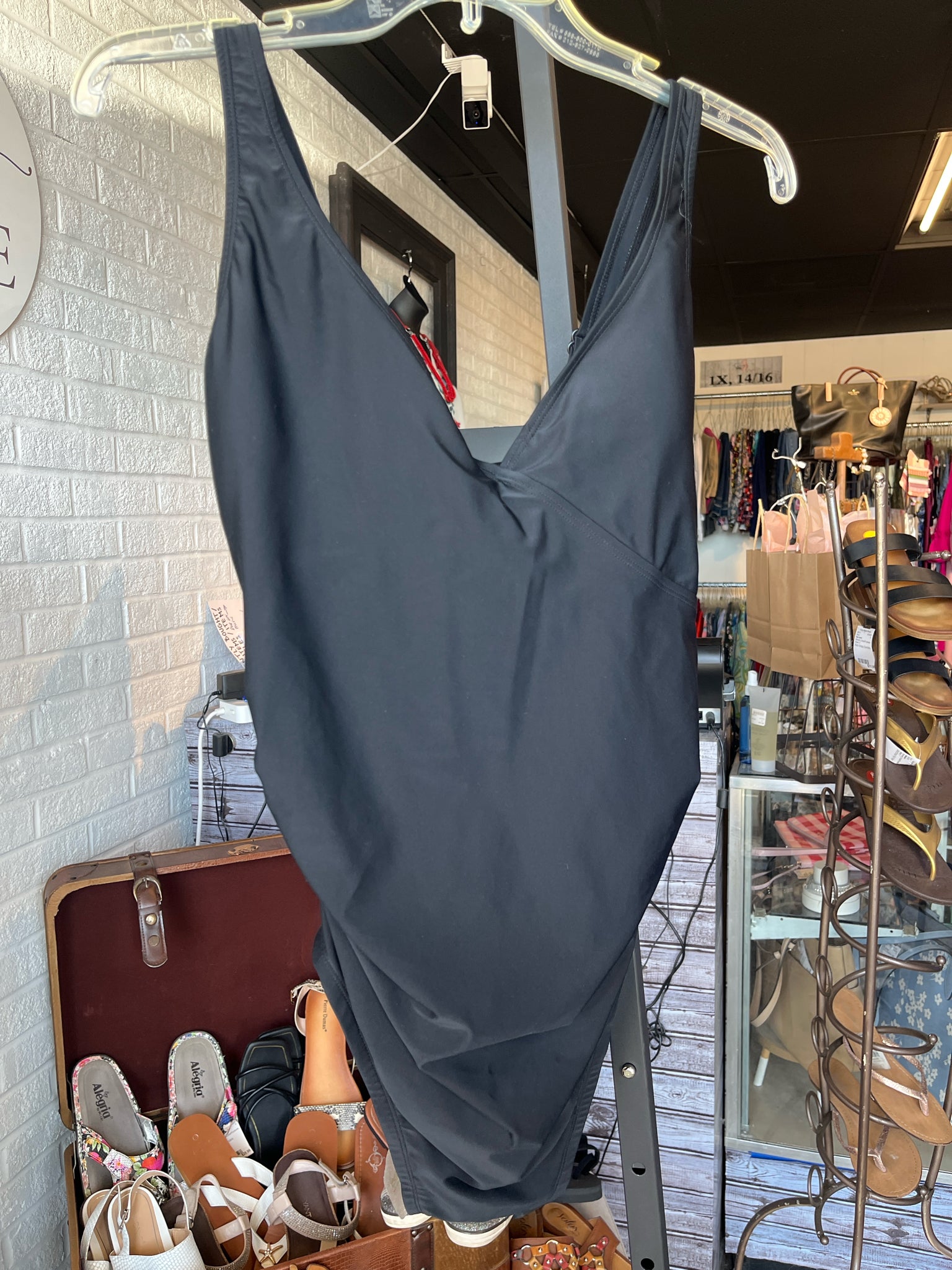 Old Navy Plus Swimwear Size 1X Swimsuit