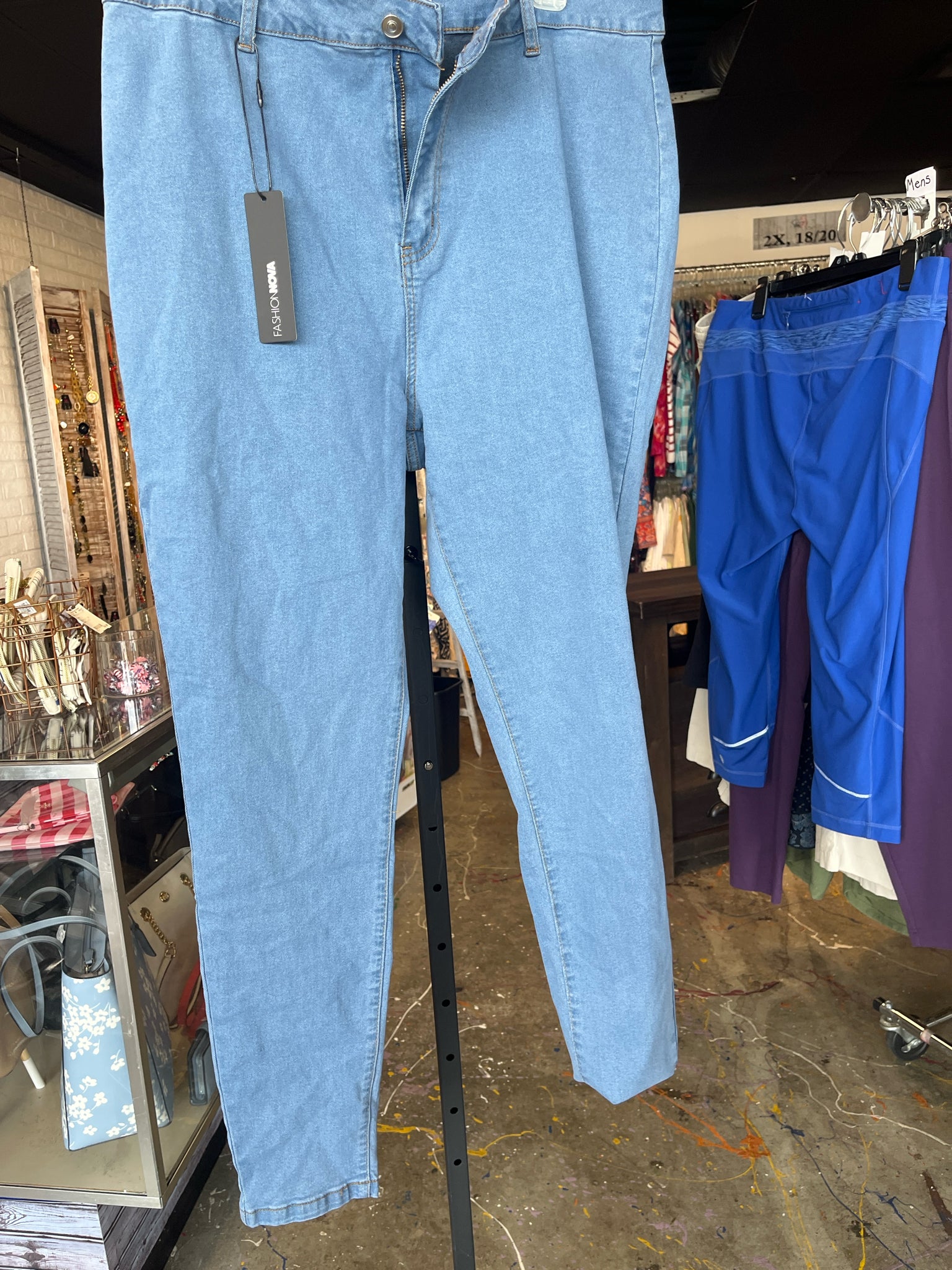 FASHION NOVA Plus Bottoms Size 18 Jeans