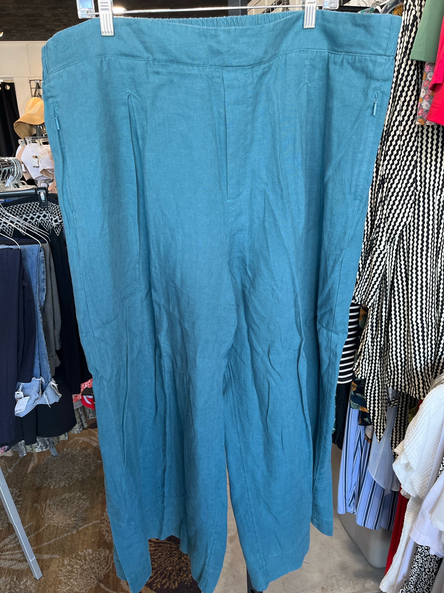 Athleta Plus Bottoms Size 22 Pants