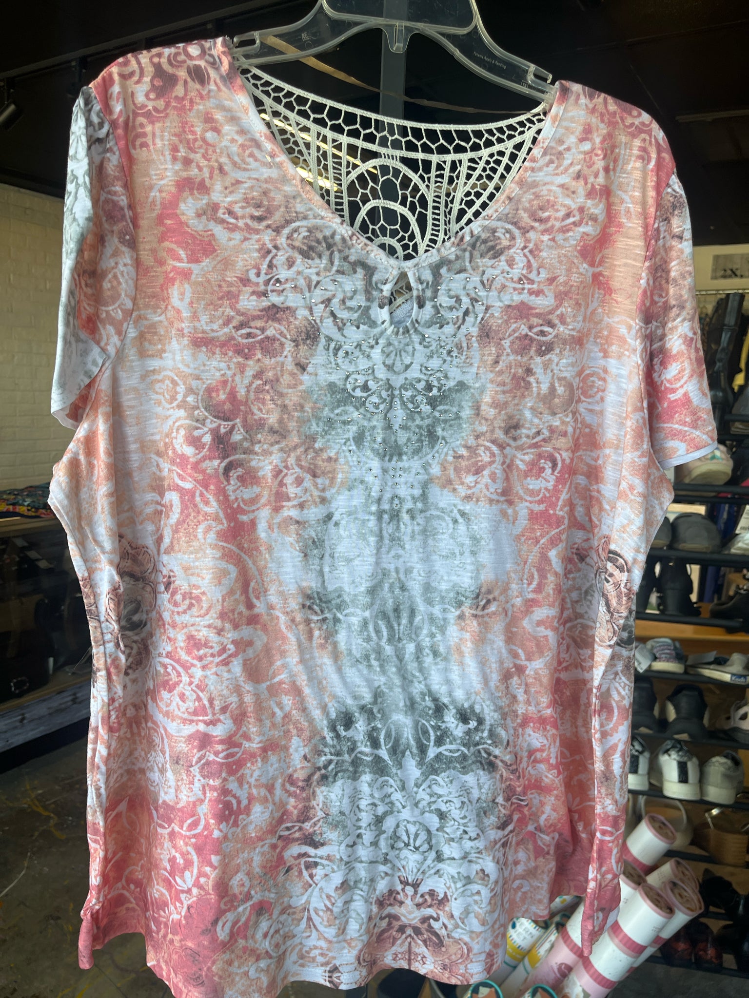 Time & True Plus Tops Size 22 Shirt