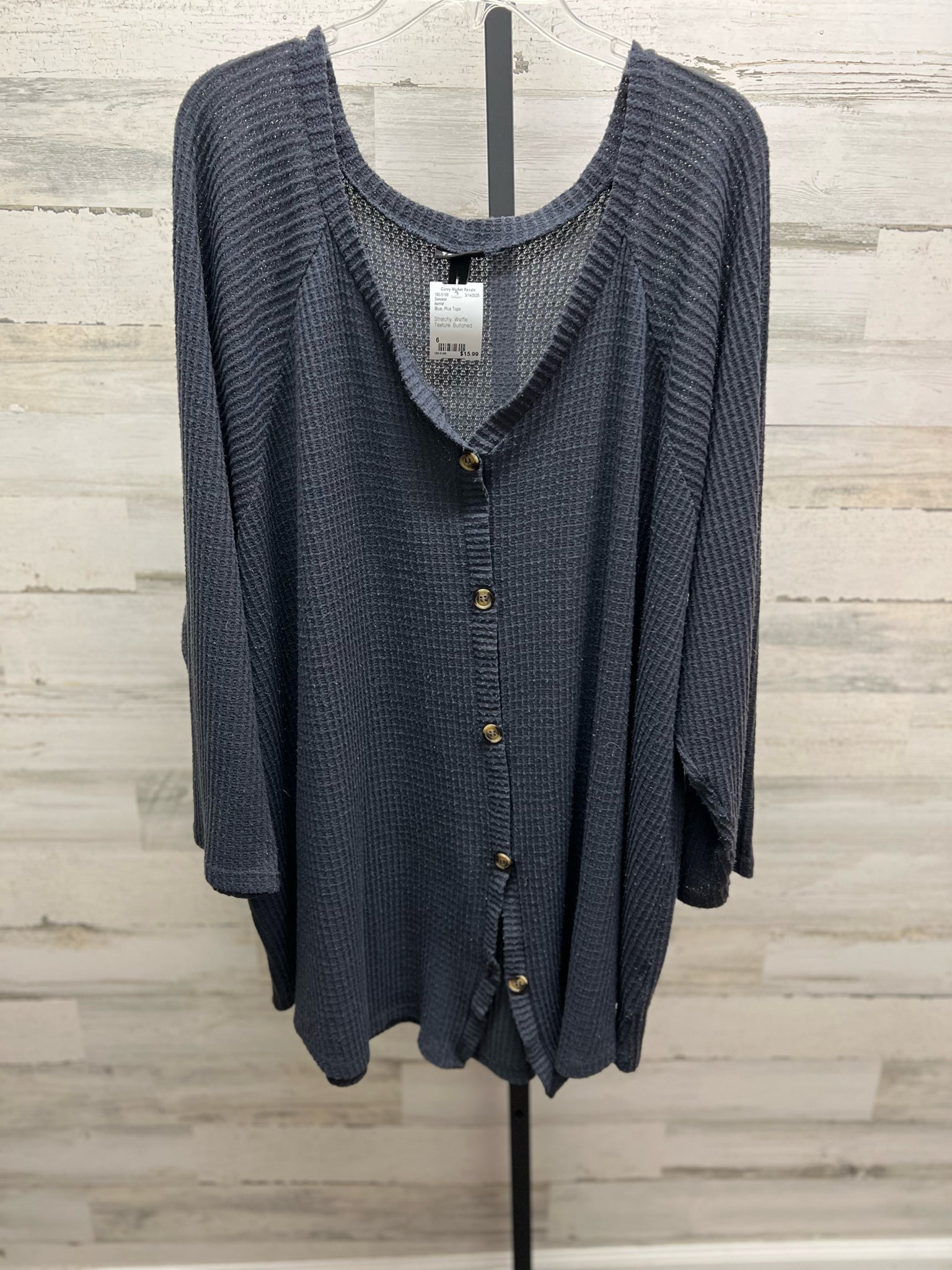 Size 6 torrid Sweater