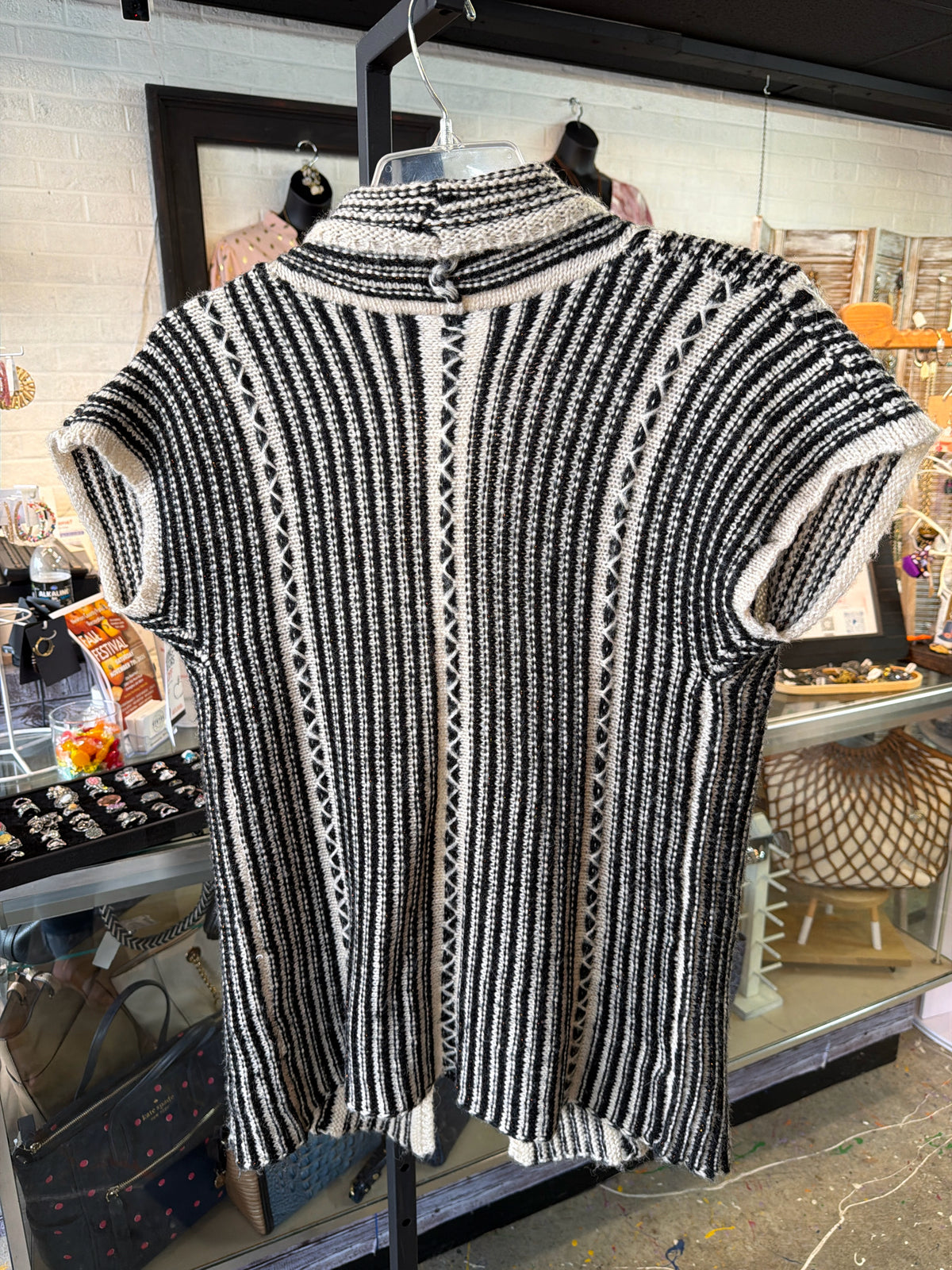 Chic Knits Womens Outerwear Size L Sweater
