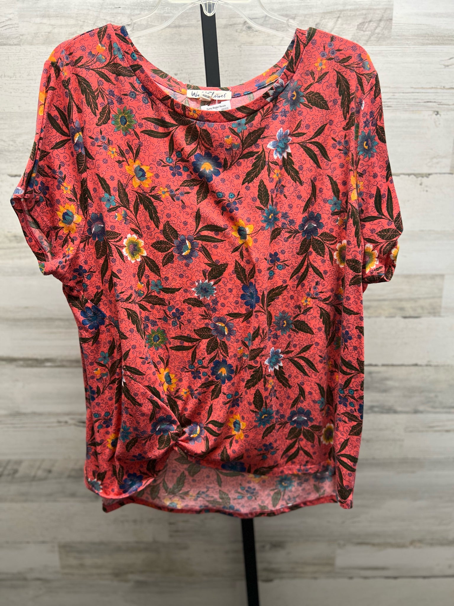 Size 2X Wall Flowers Shirt