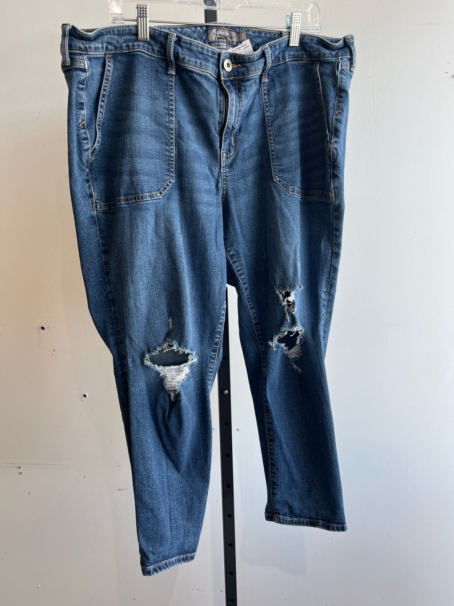 torrid Plus Bottoms Size 22r Jeans