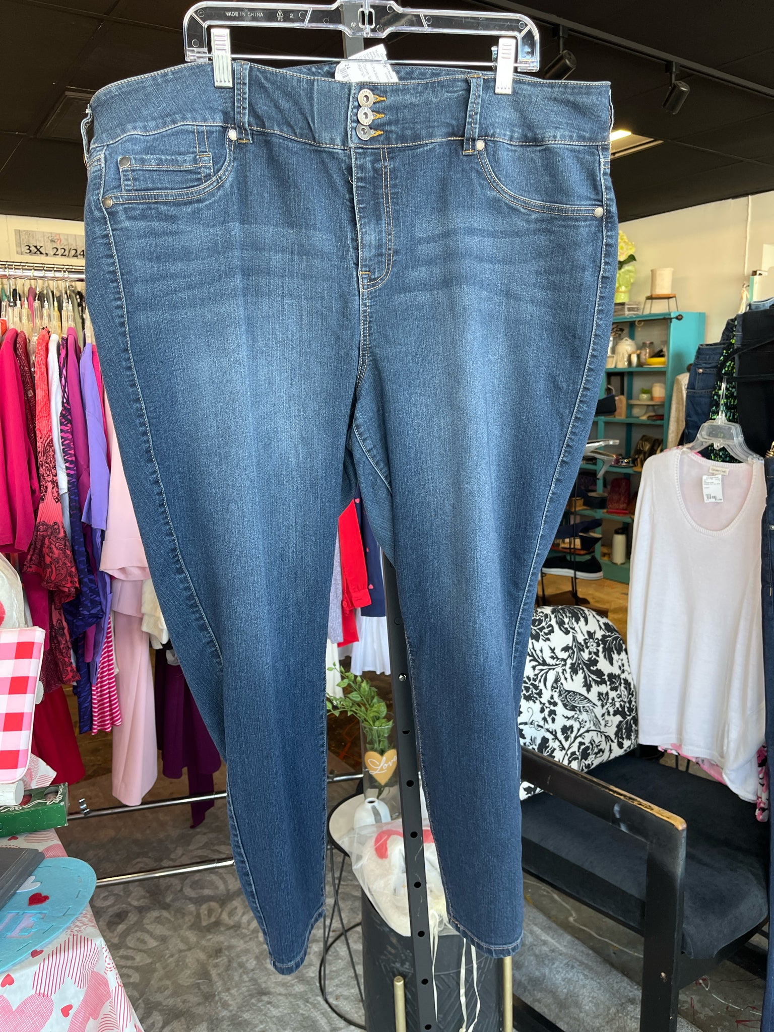 torrid Plus Bottoms Size 24 Jeans