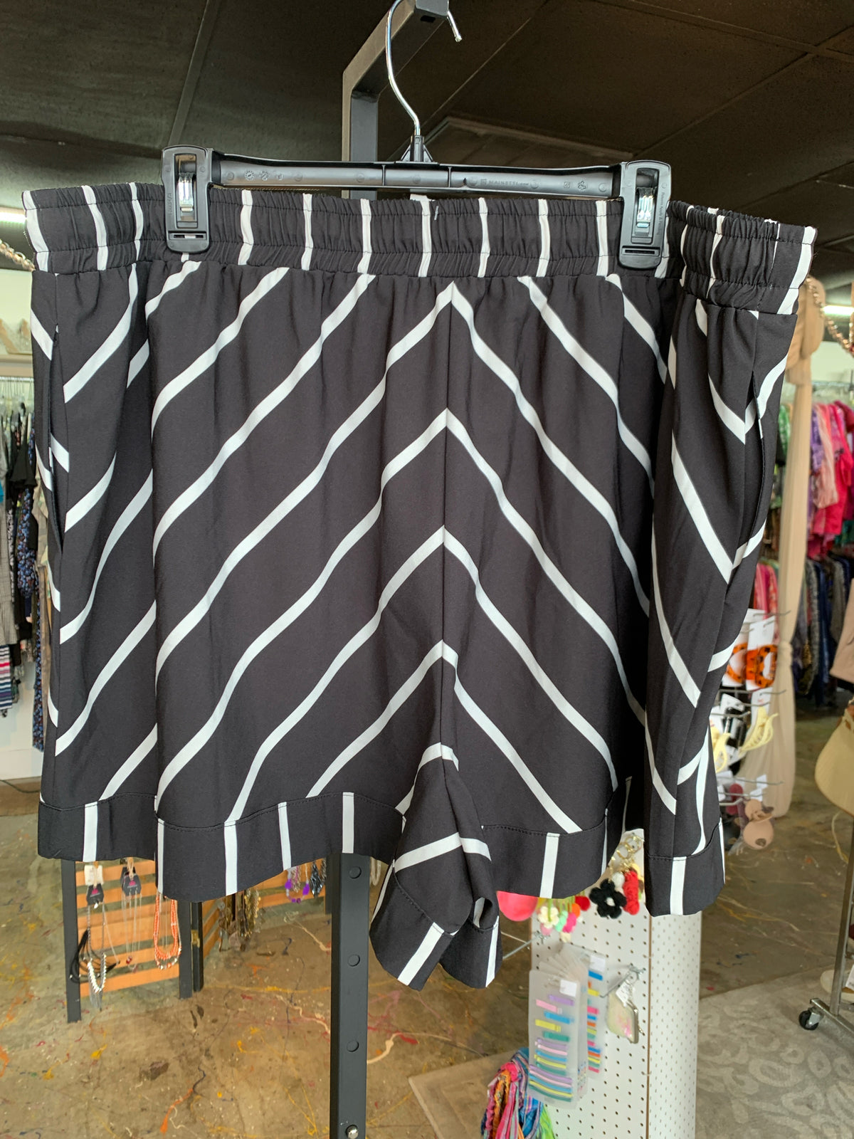No Brand Plus Bottoms Size XXXXL Shorts