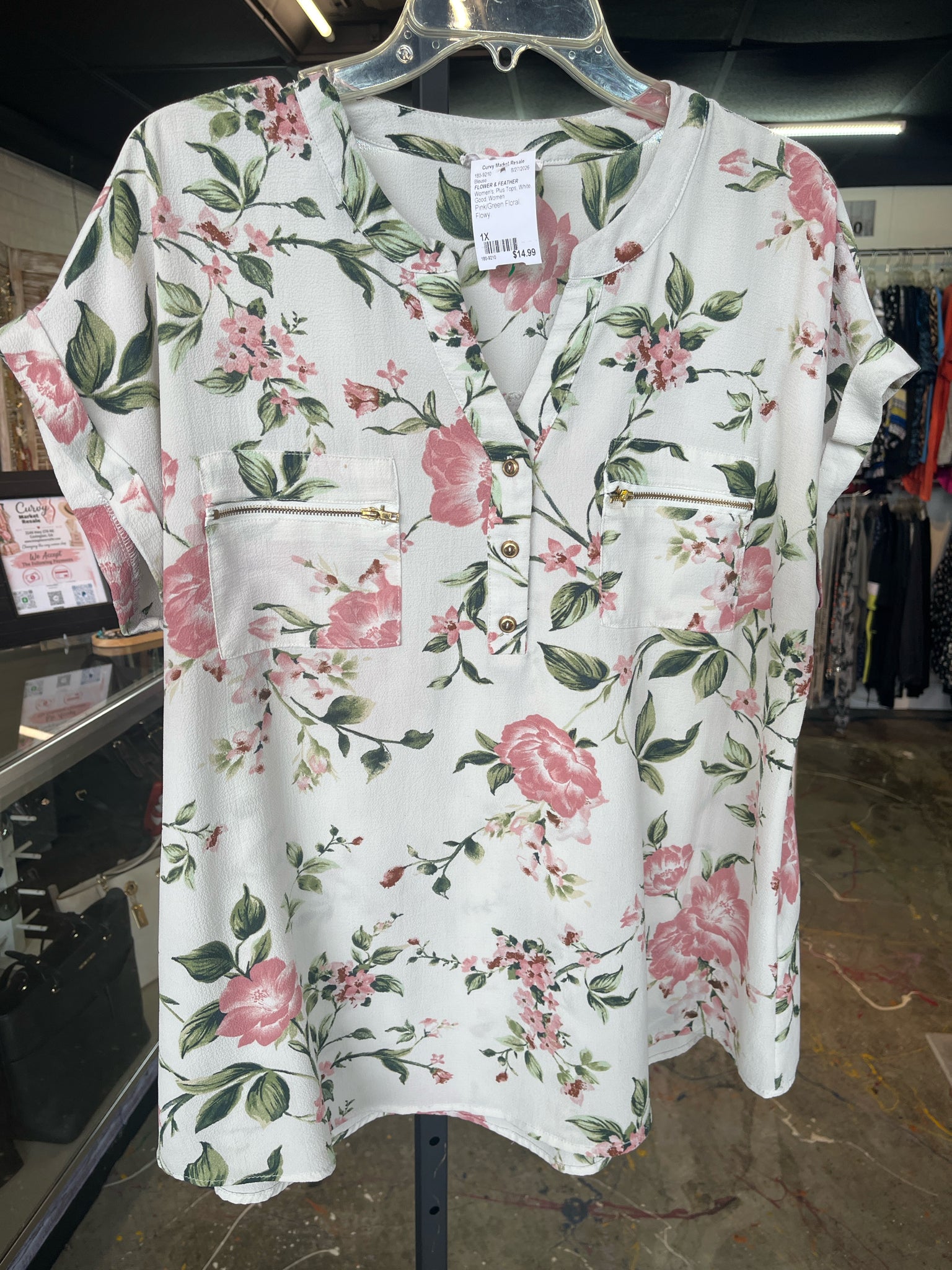 FLOWER & FEATHER Plus Tops Size 1X Blouse