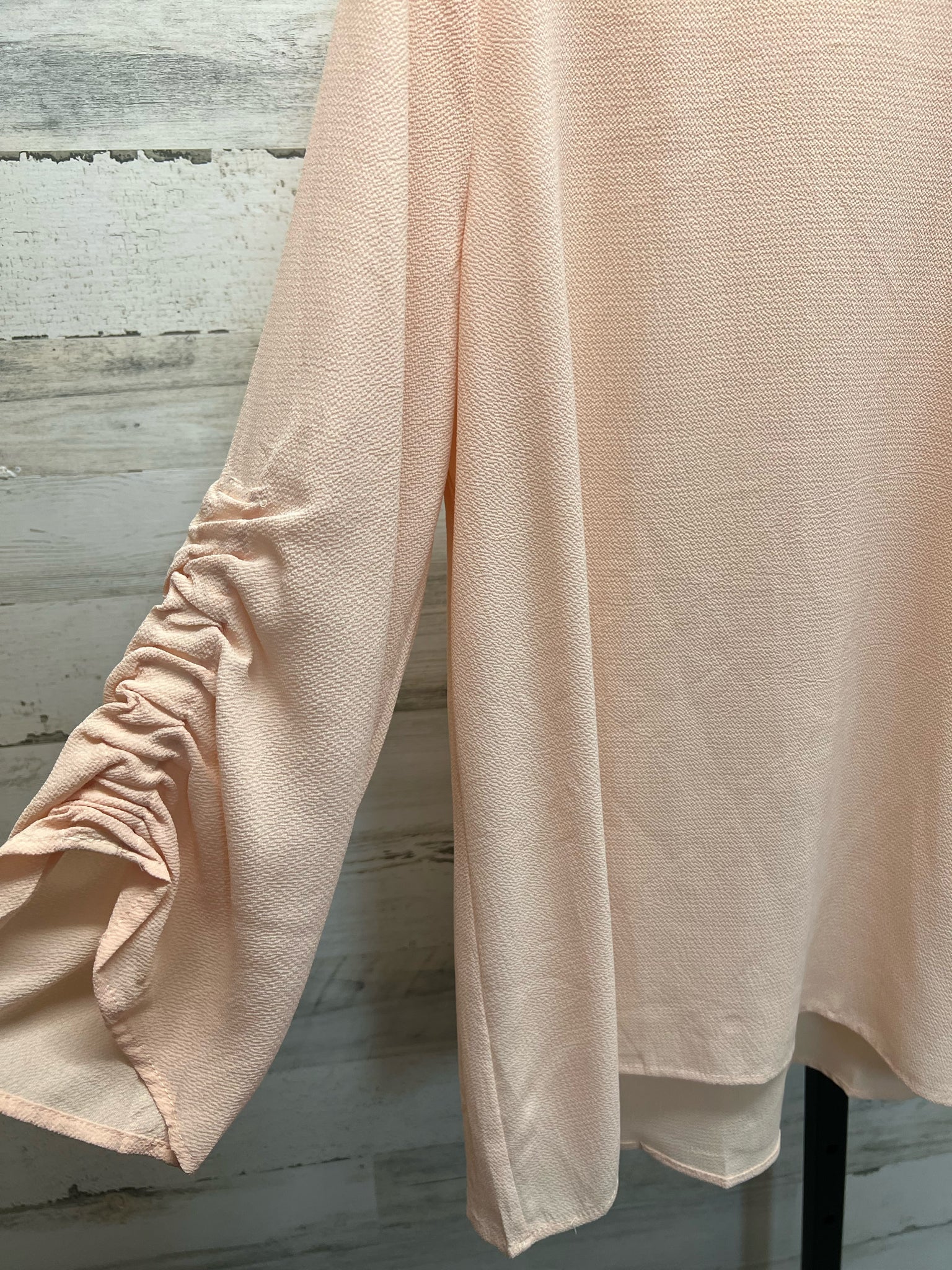 Size L Umgee Blouse